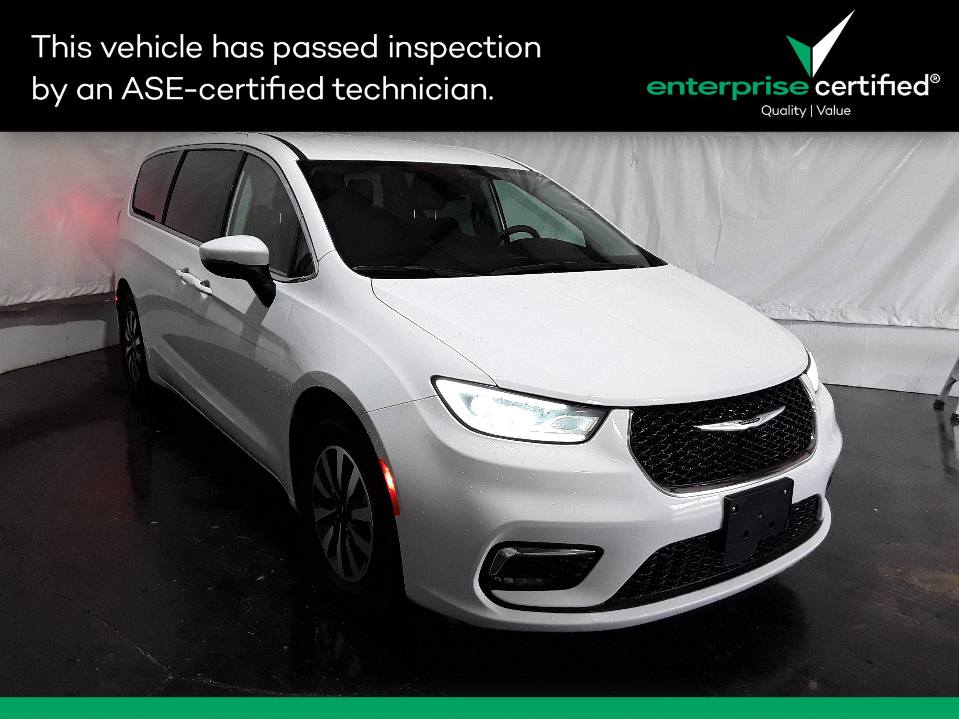 2023 Chrysler Pacifica Hybrid Touring L FWD