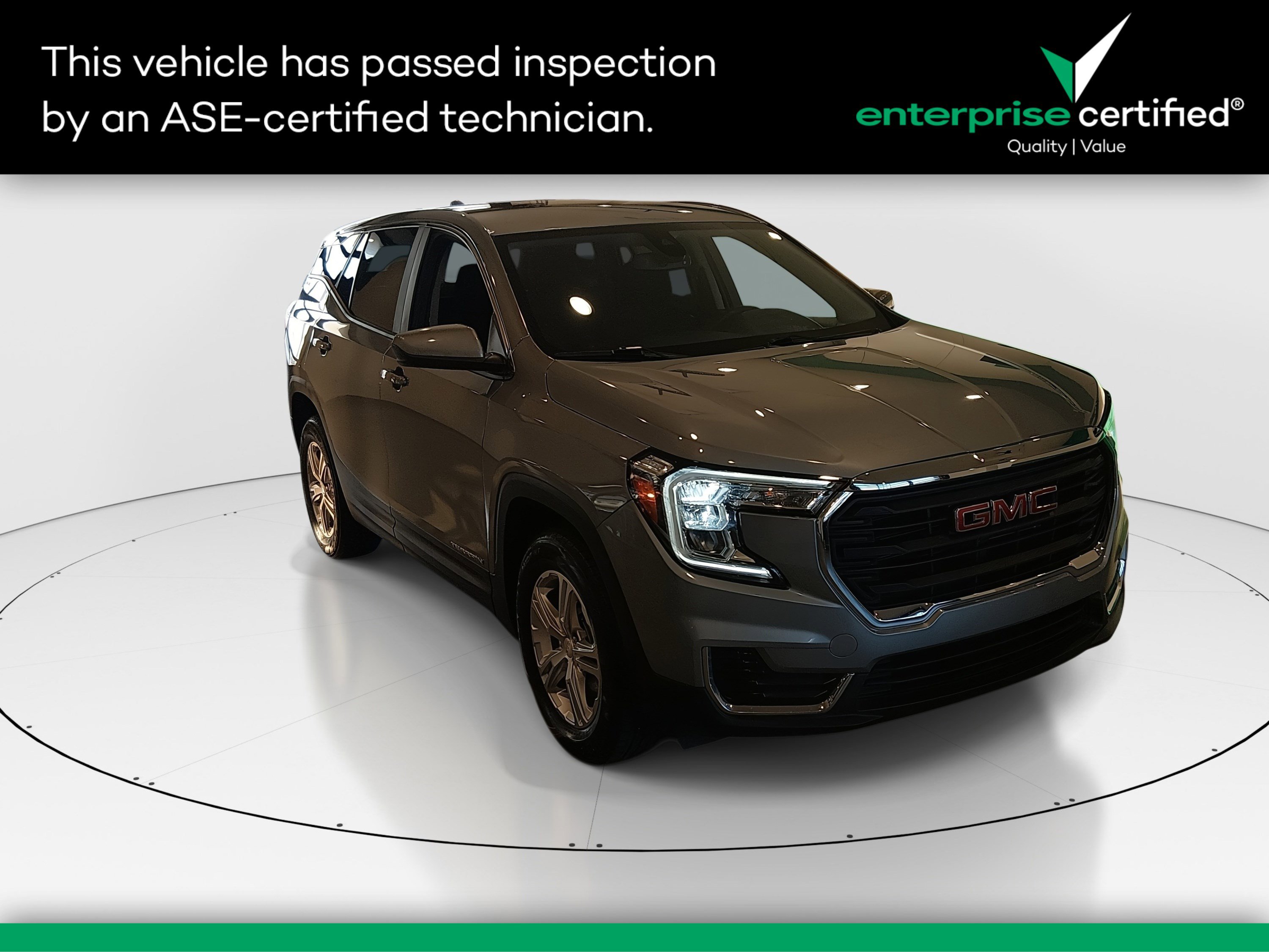 2024 GMC Terrain SLE's photo