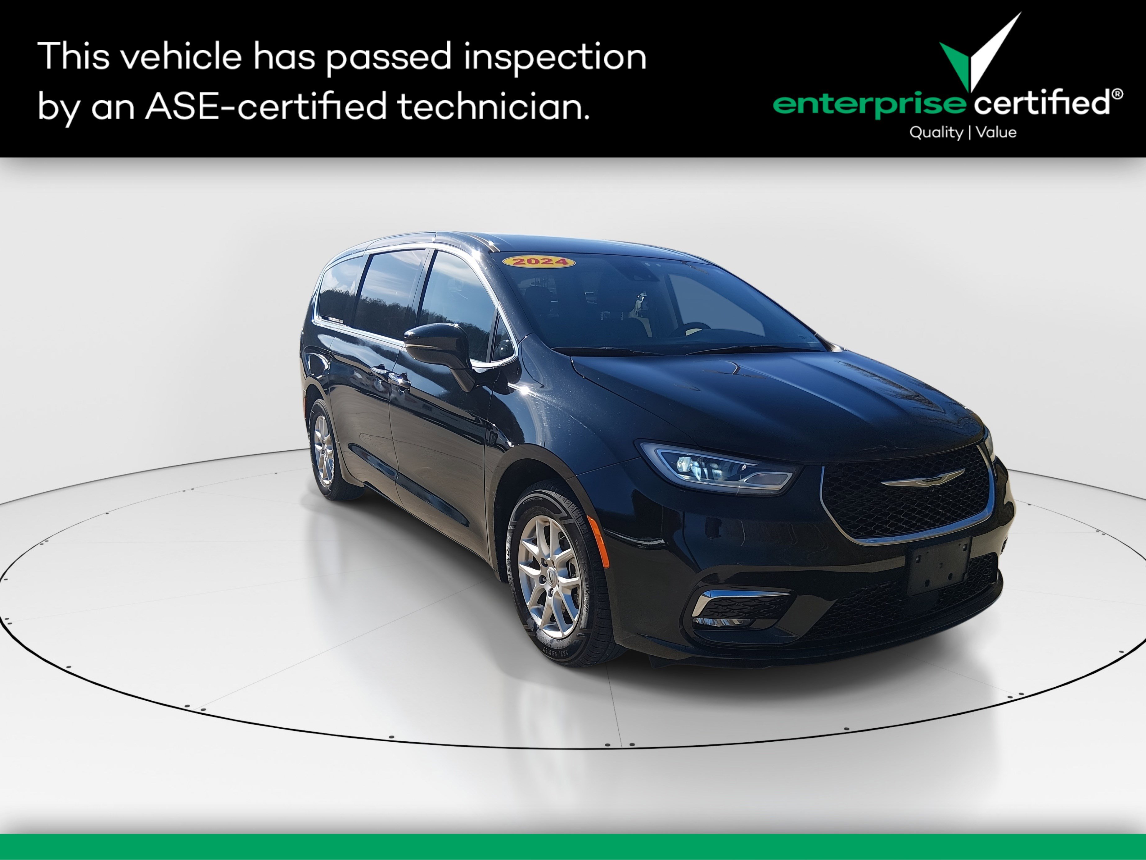 Used 2024 Chrysler Pacifica Touring L FWD