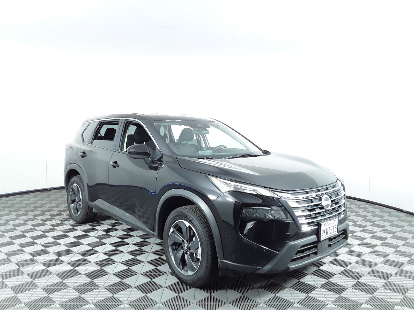 2024 Nissan Rogue FWD SV