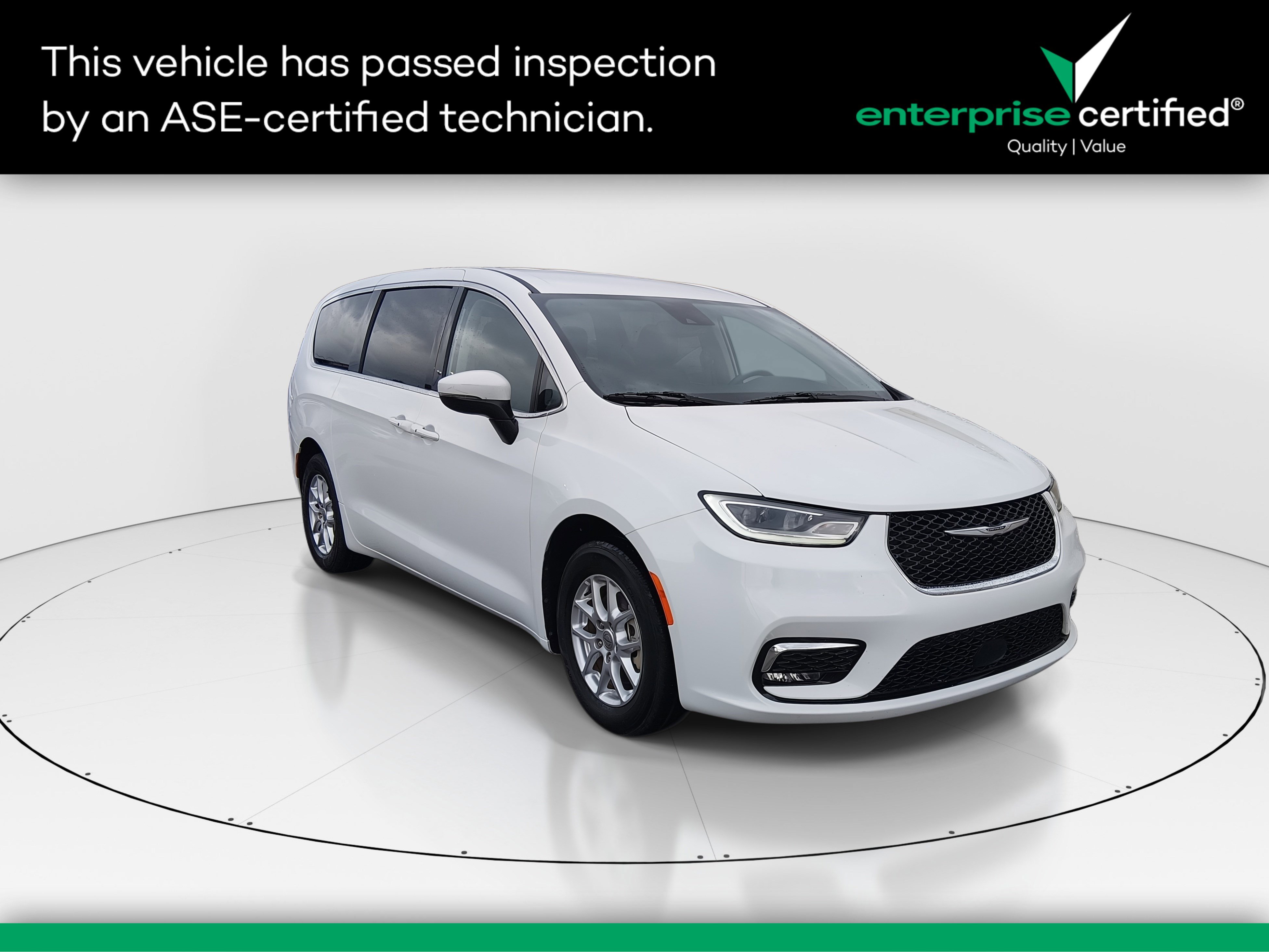 Used 2023 Chrysler Pacifica Touring L FWD