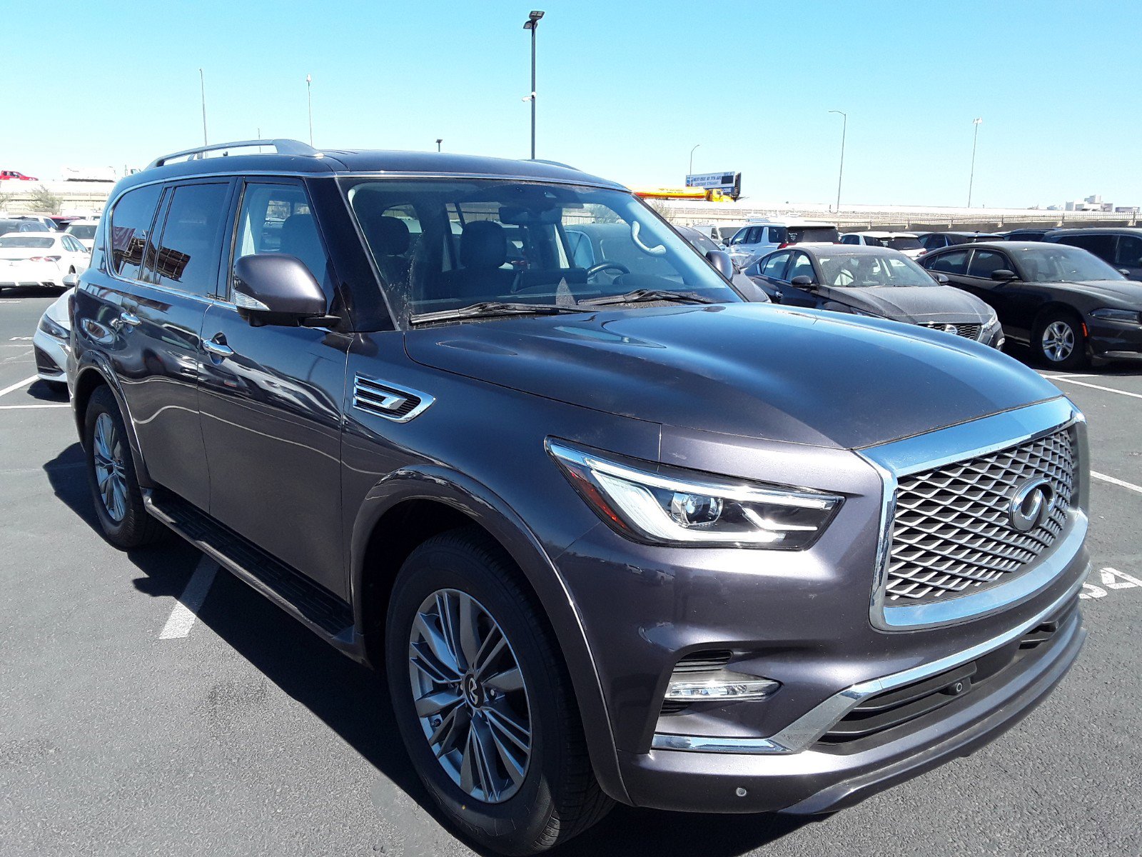 2022 INFINITI QX80 LUXE RWD