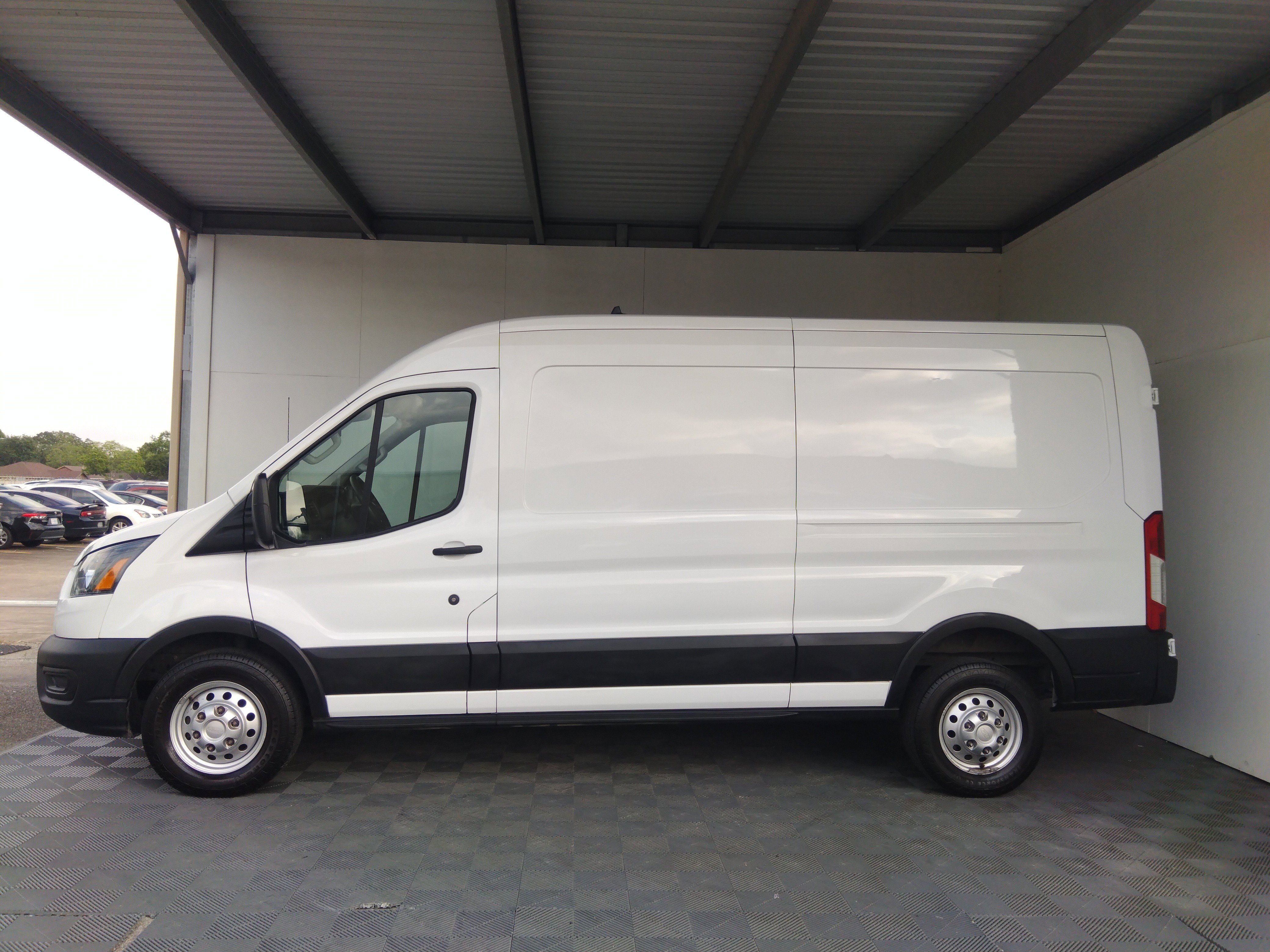 Image 8 of Used 2023 Ford Transit Cargo Van T-250 130" Med Rf 9070 GVWR AWD