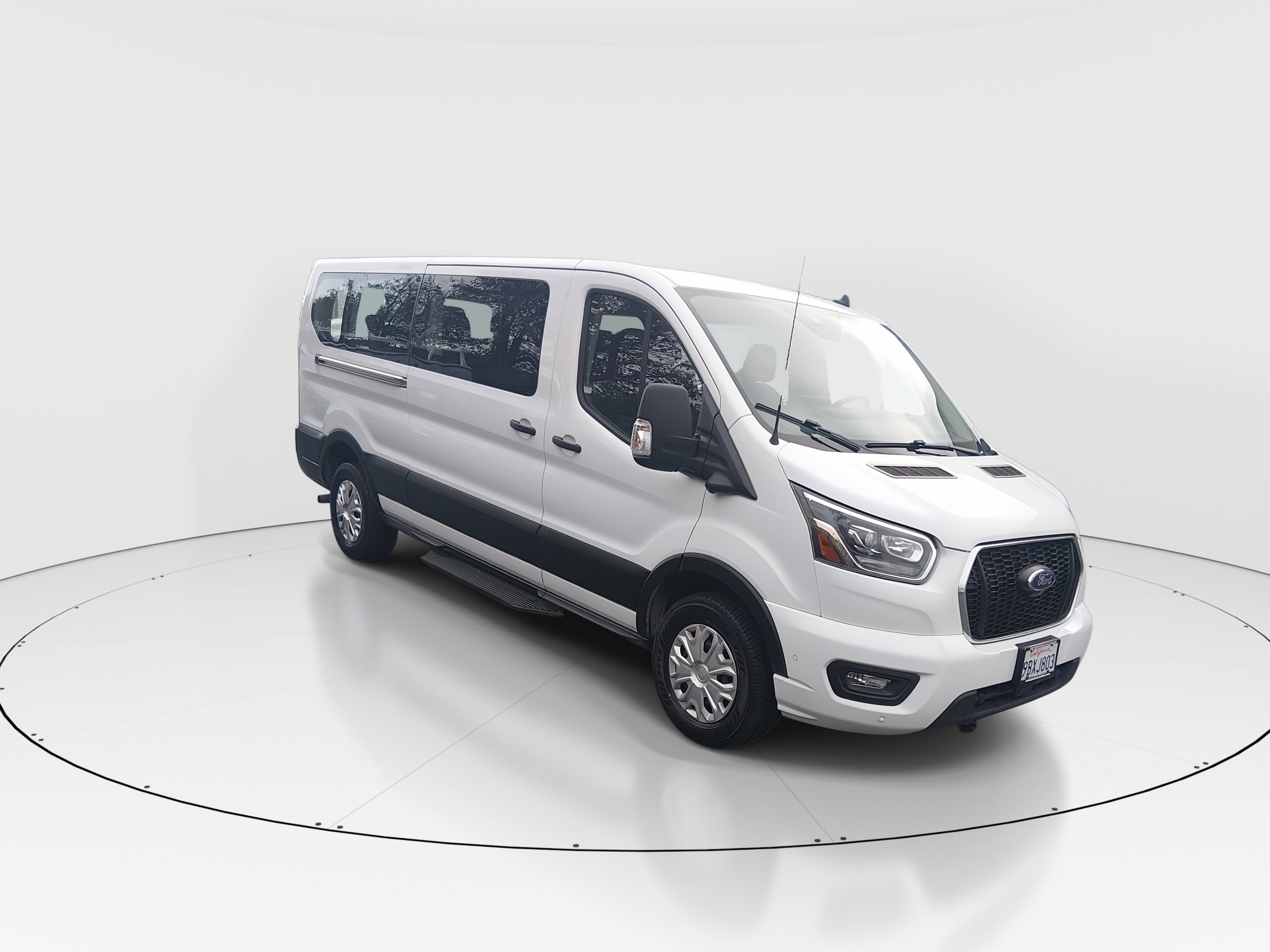 2023 Ford Transit Passenger Van's photo