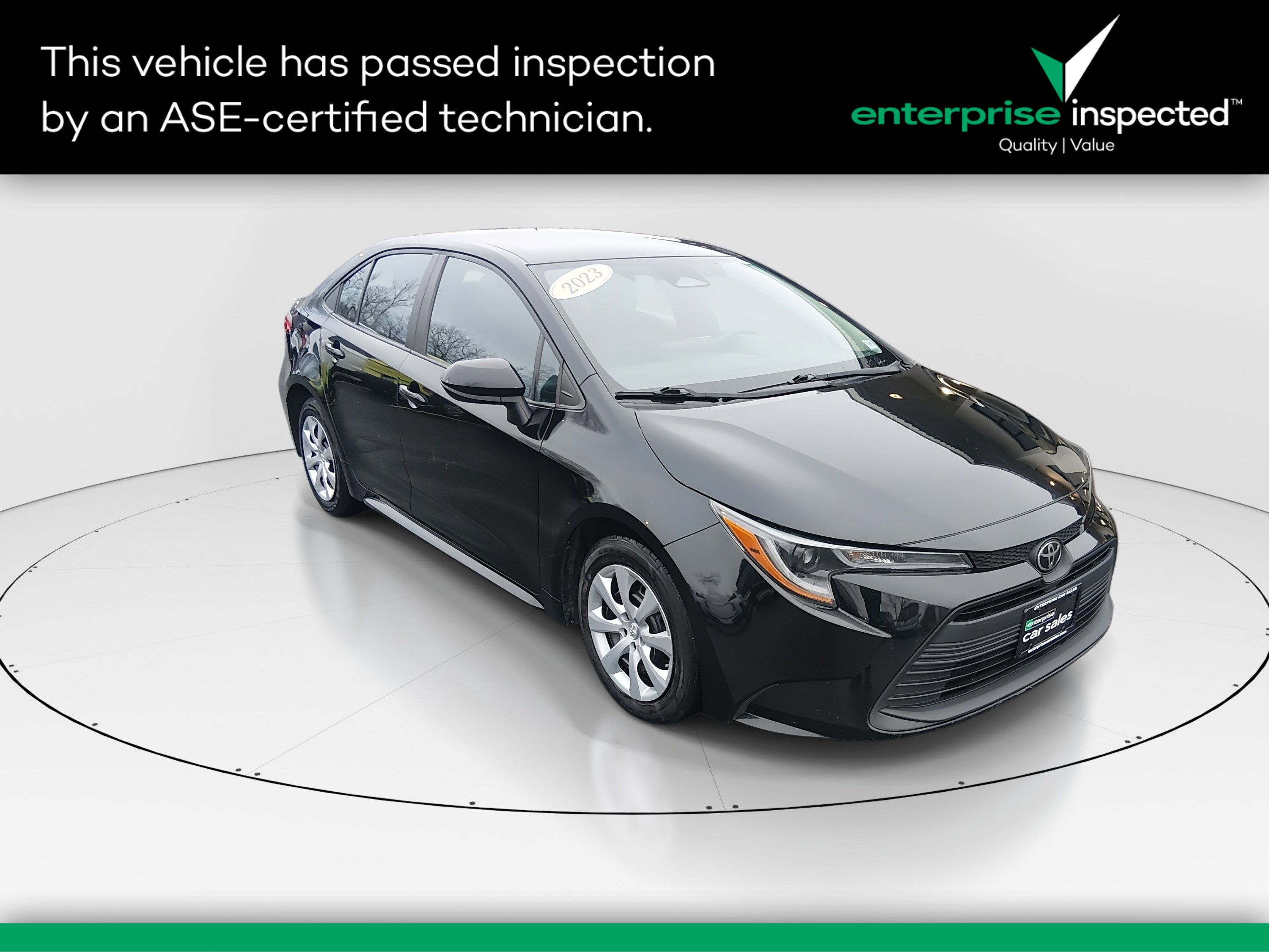 2023 Toyota Corolla LE's photo