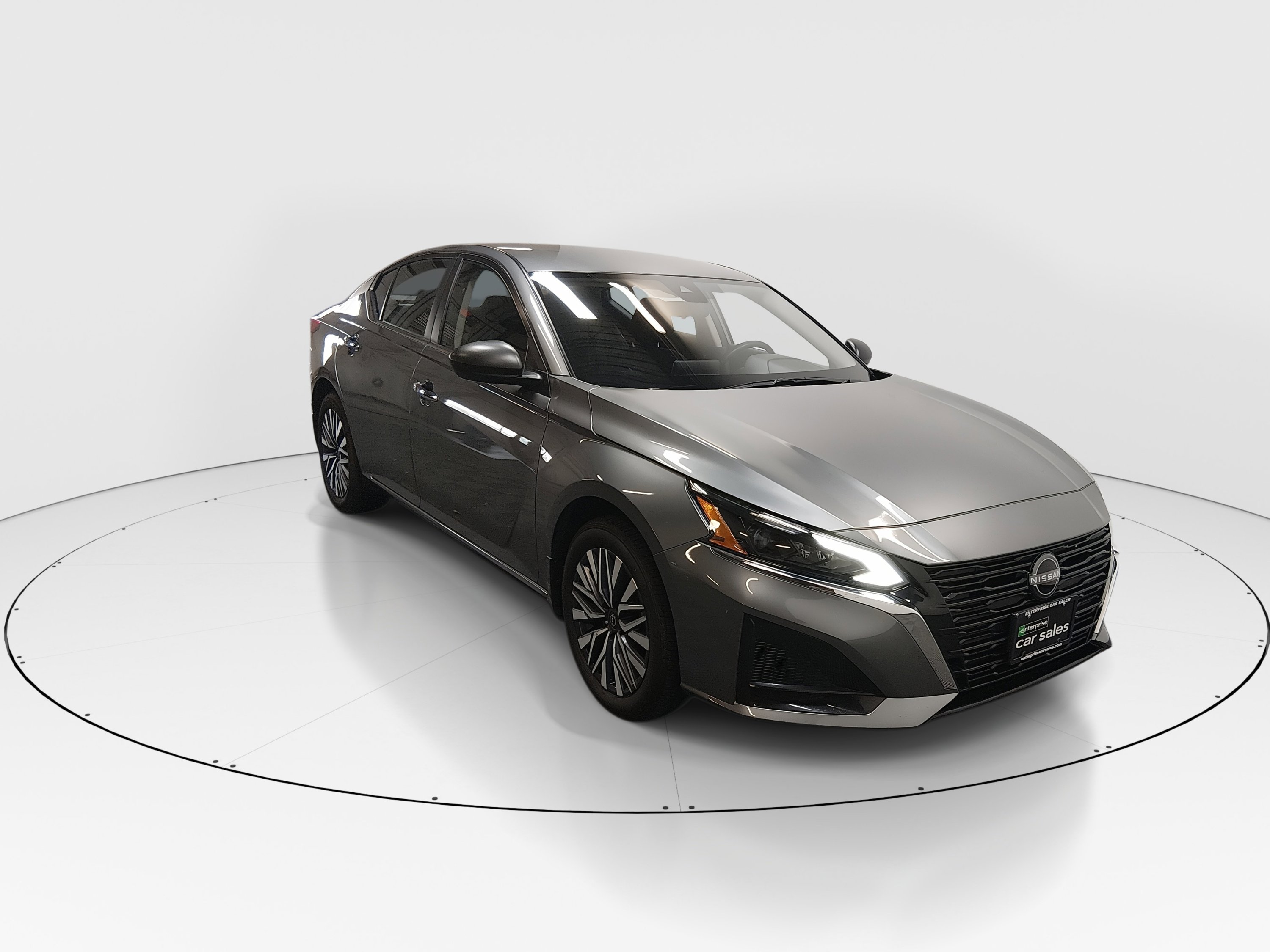 2024 Nissan Altima SV's photo