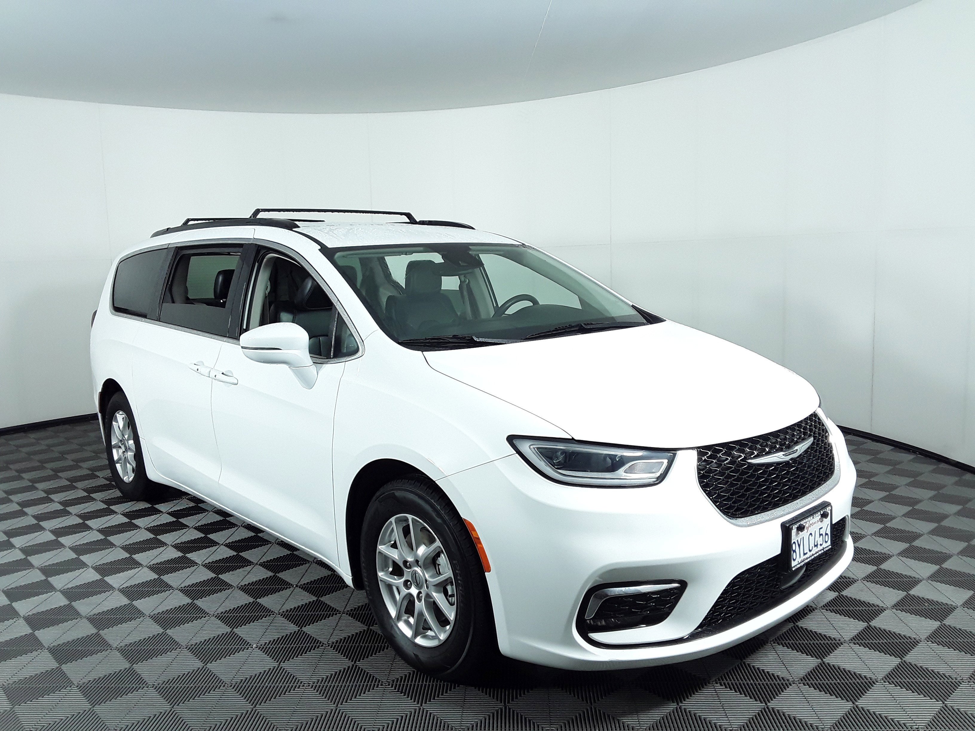 Used 2022 Chrysler Pacifica Touring L FWD