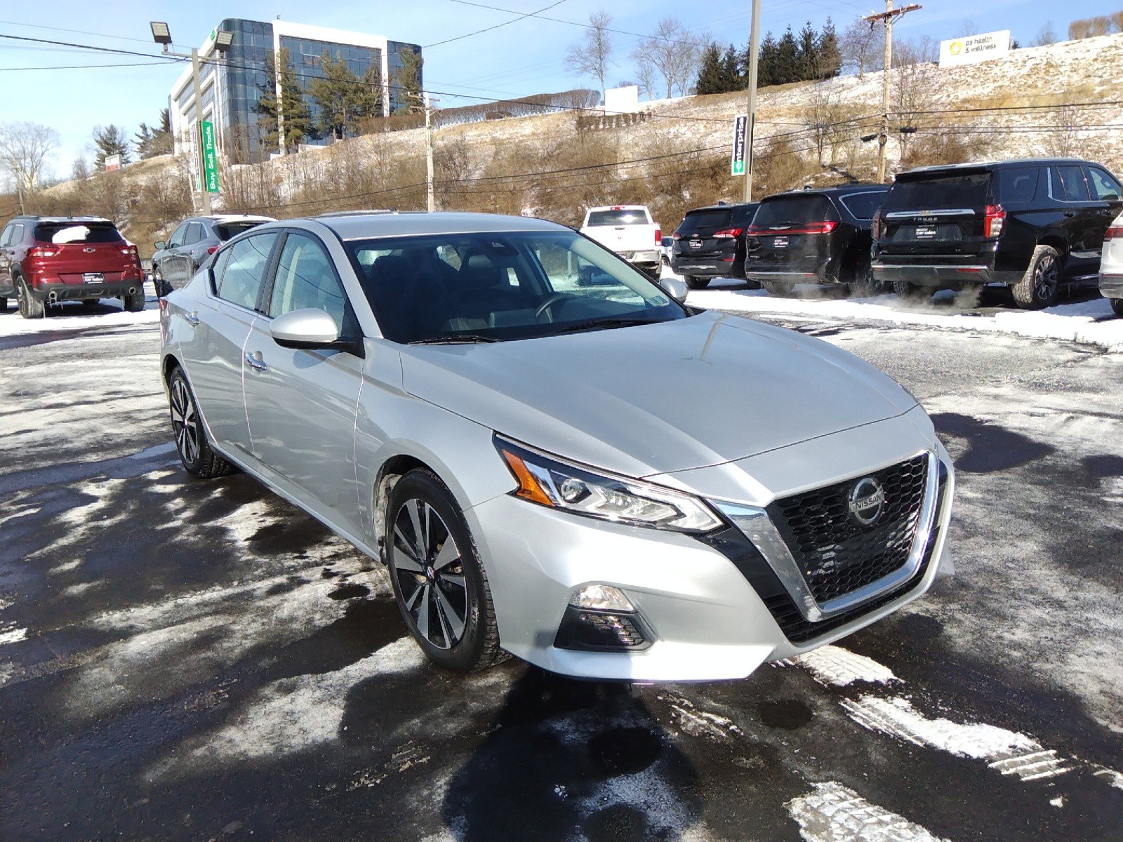 2022 Nissan Altima 2.5 SV Sedan