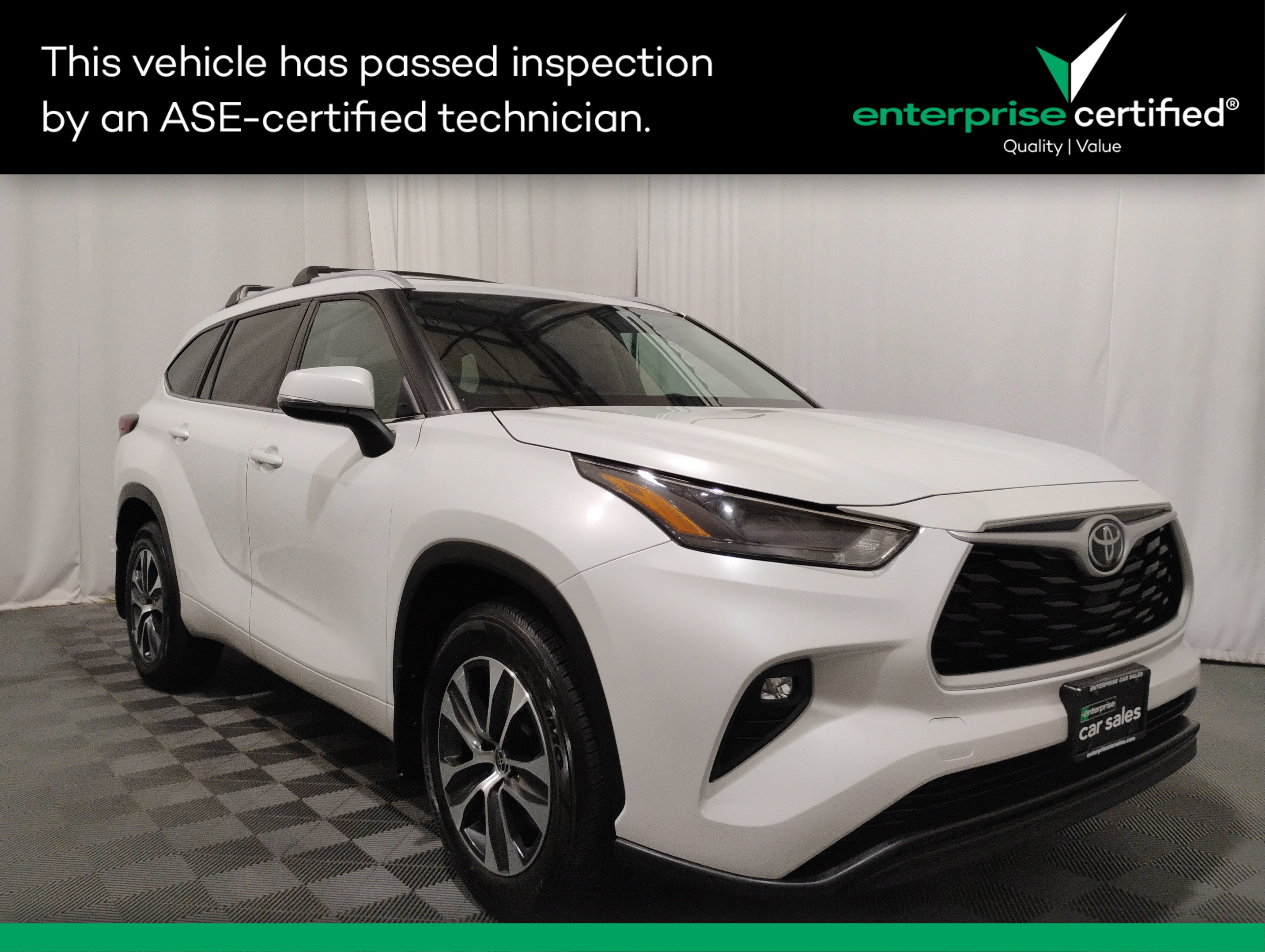 Used 2022 Toyota Highlander XLE AWD