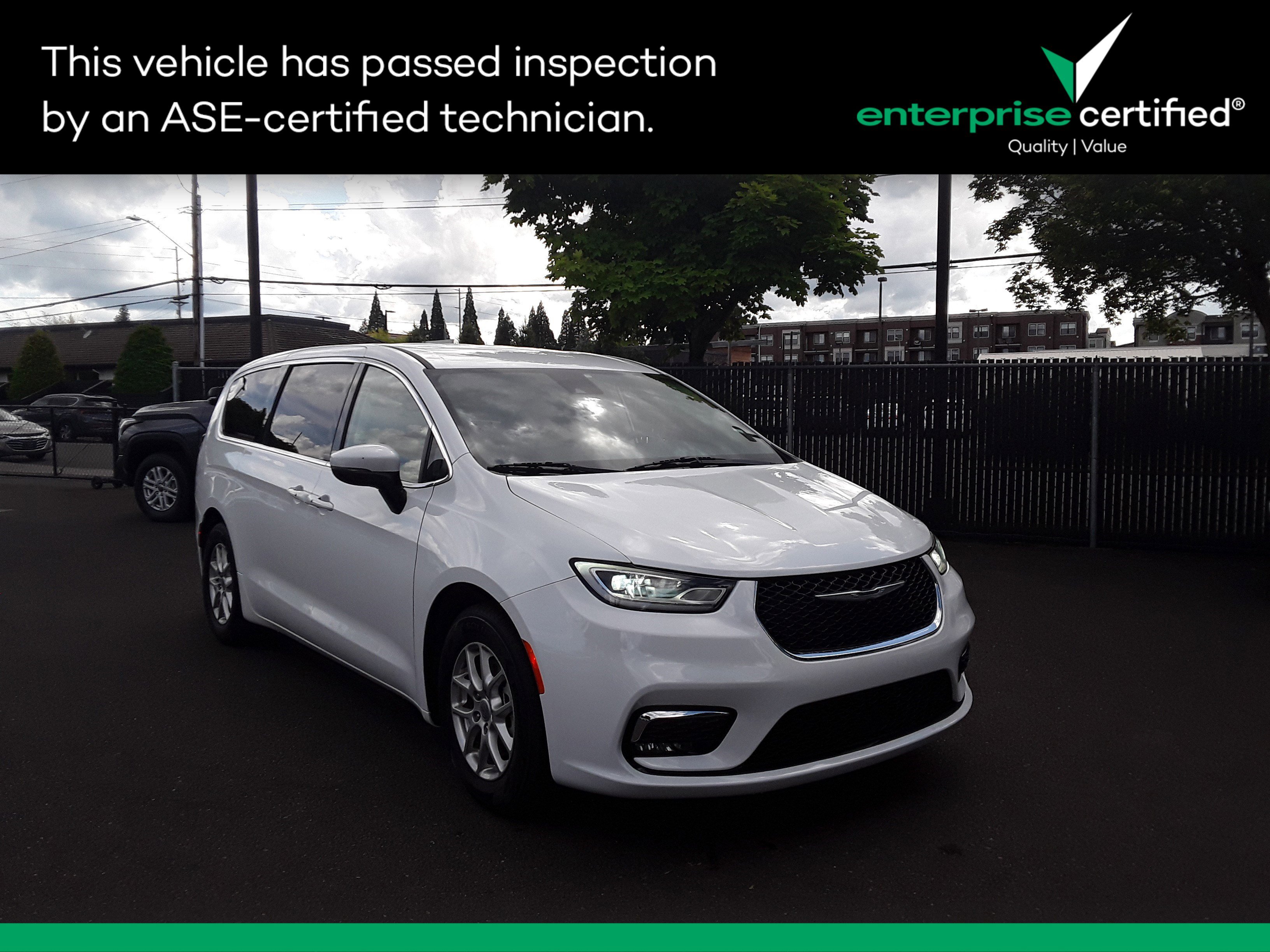 2023 Chrysler Pacifica Touring L FWD