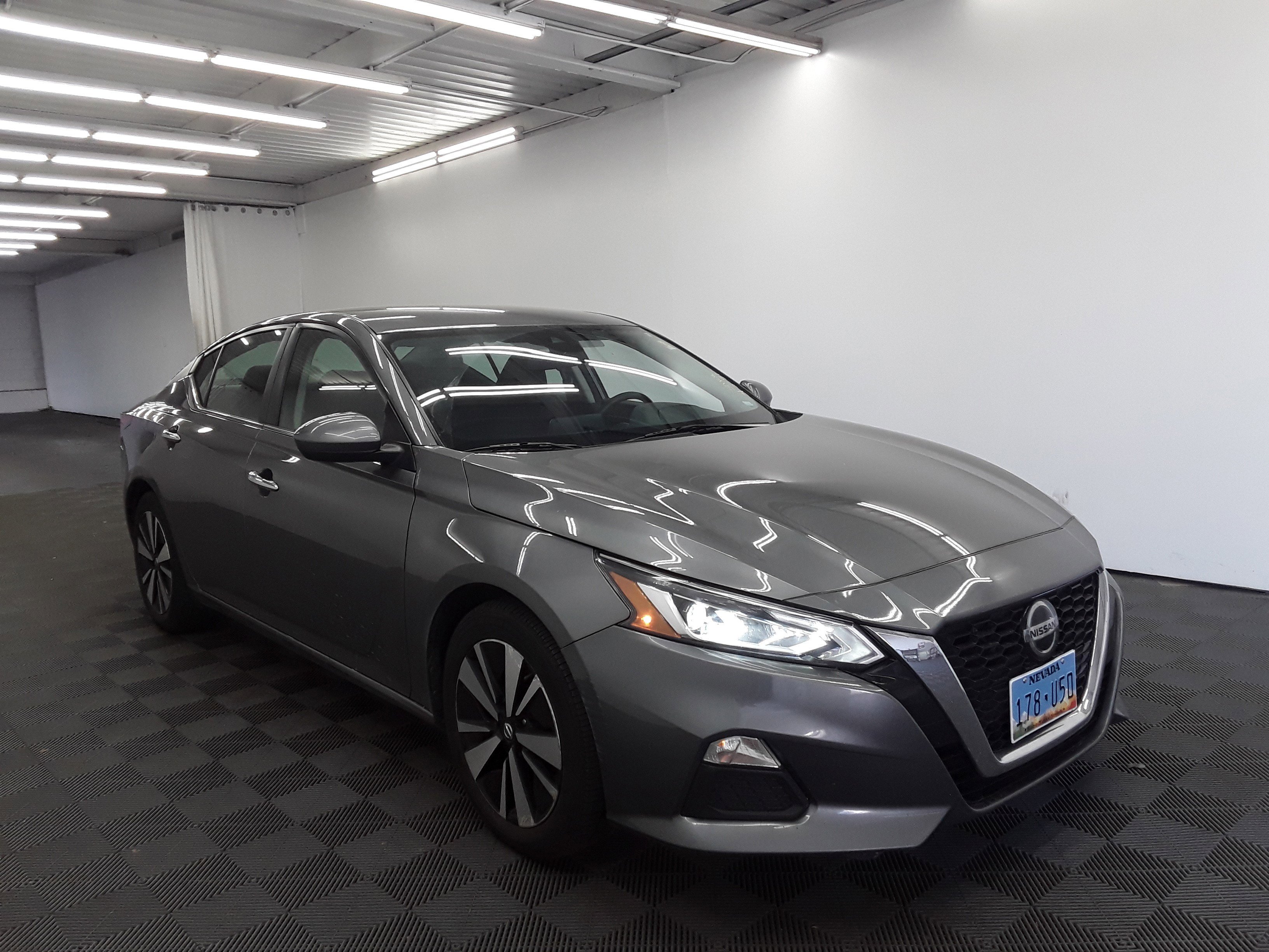 2022 Nissan Altima 2.5 SV Sedan