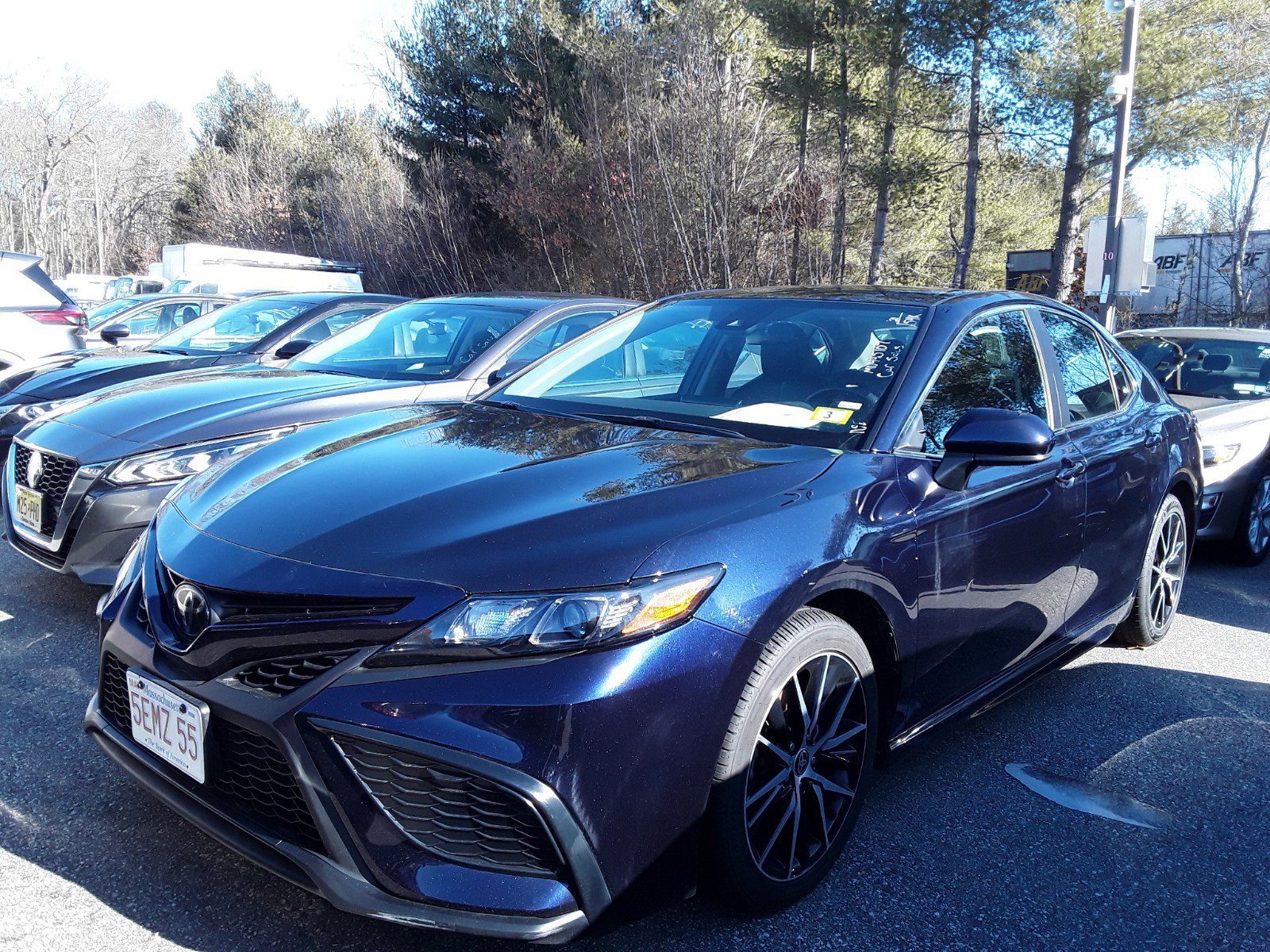 2021 Toyota Camry SE Auto