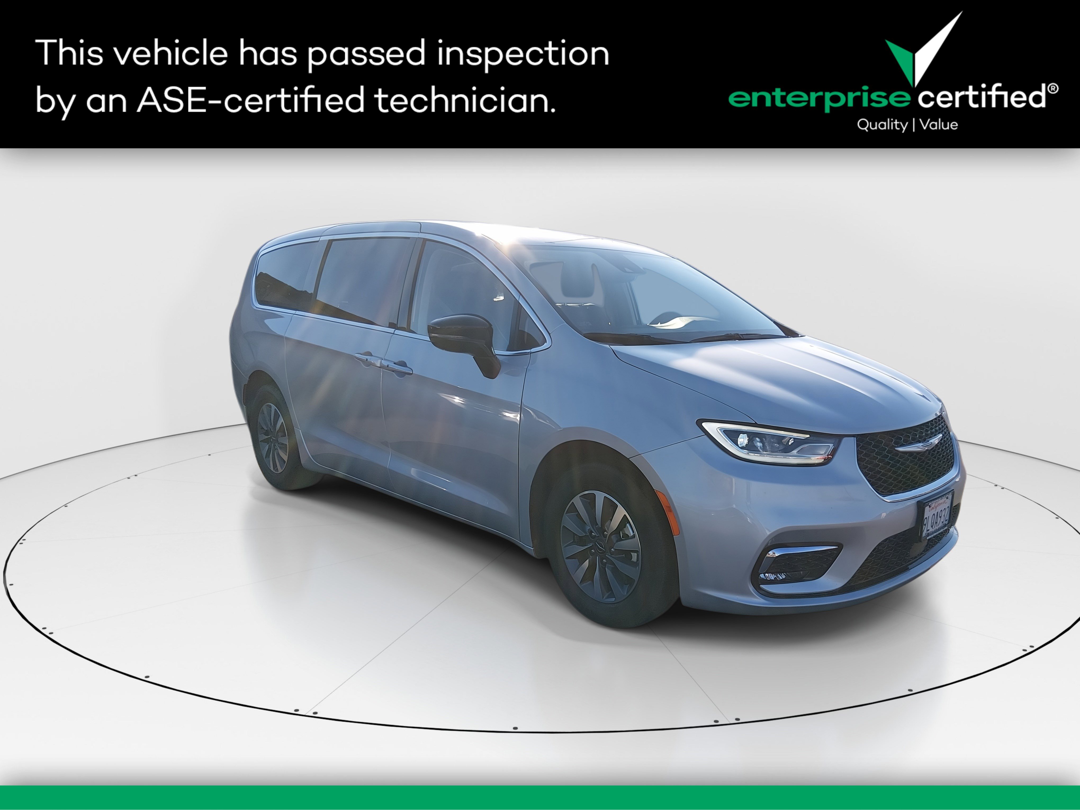 Used 2024 Chrysler Pacifica Hybrid Select FWD