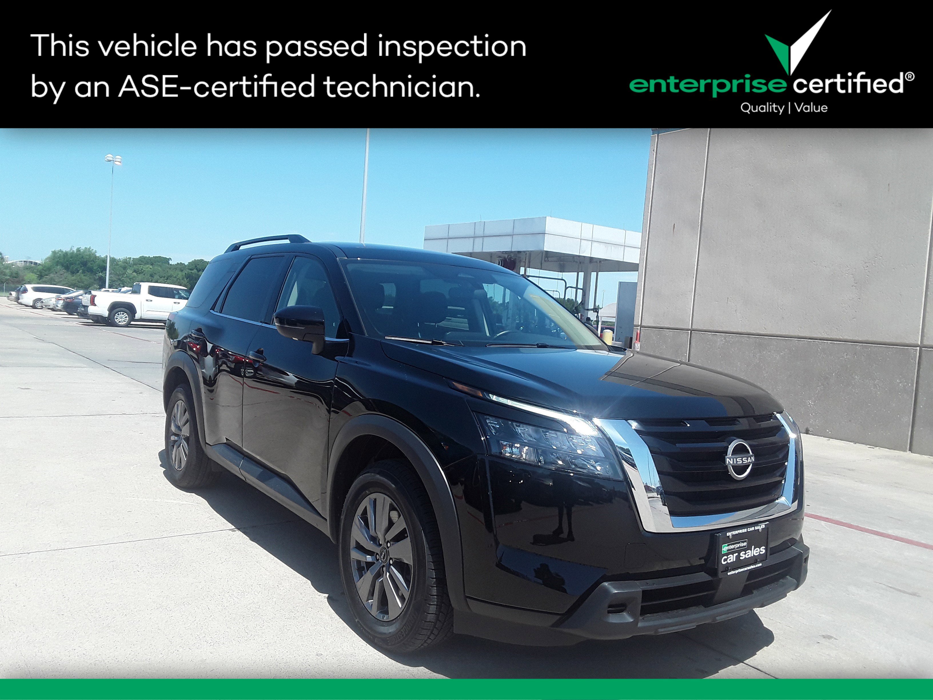 Used 2024 Nissan Pathfinder SV 2WD