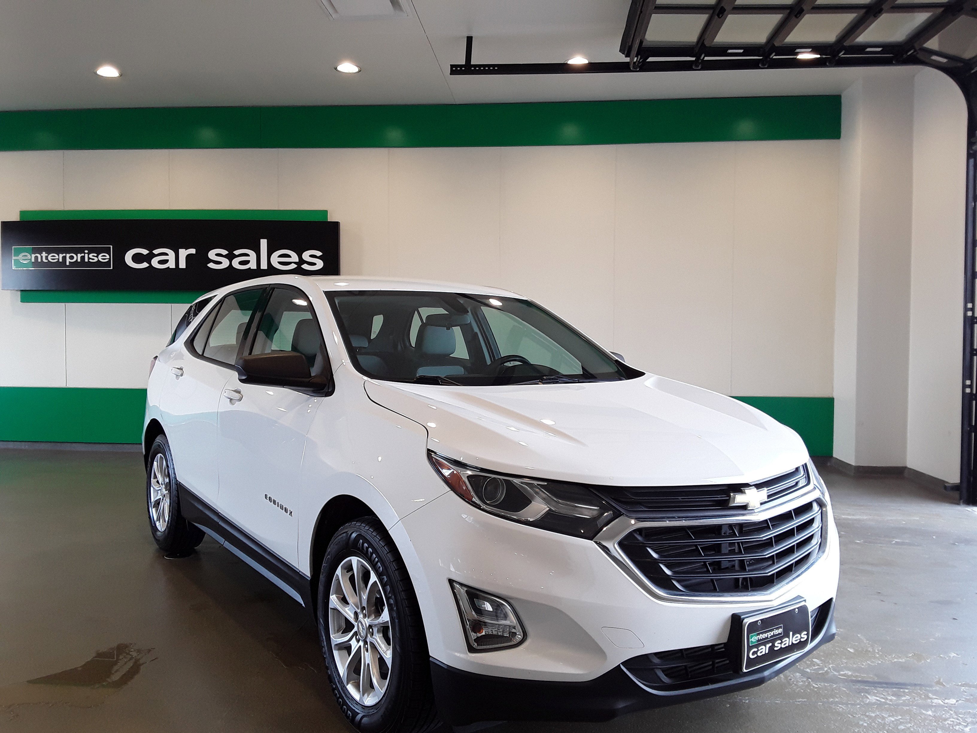 Used 2019 Chevrolet Equinox LS FWD 4dr