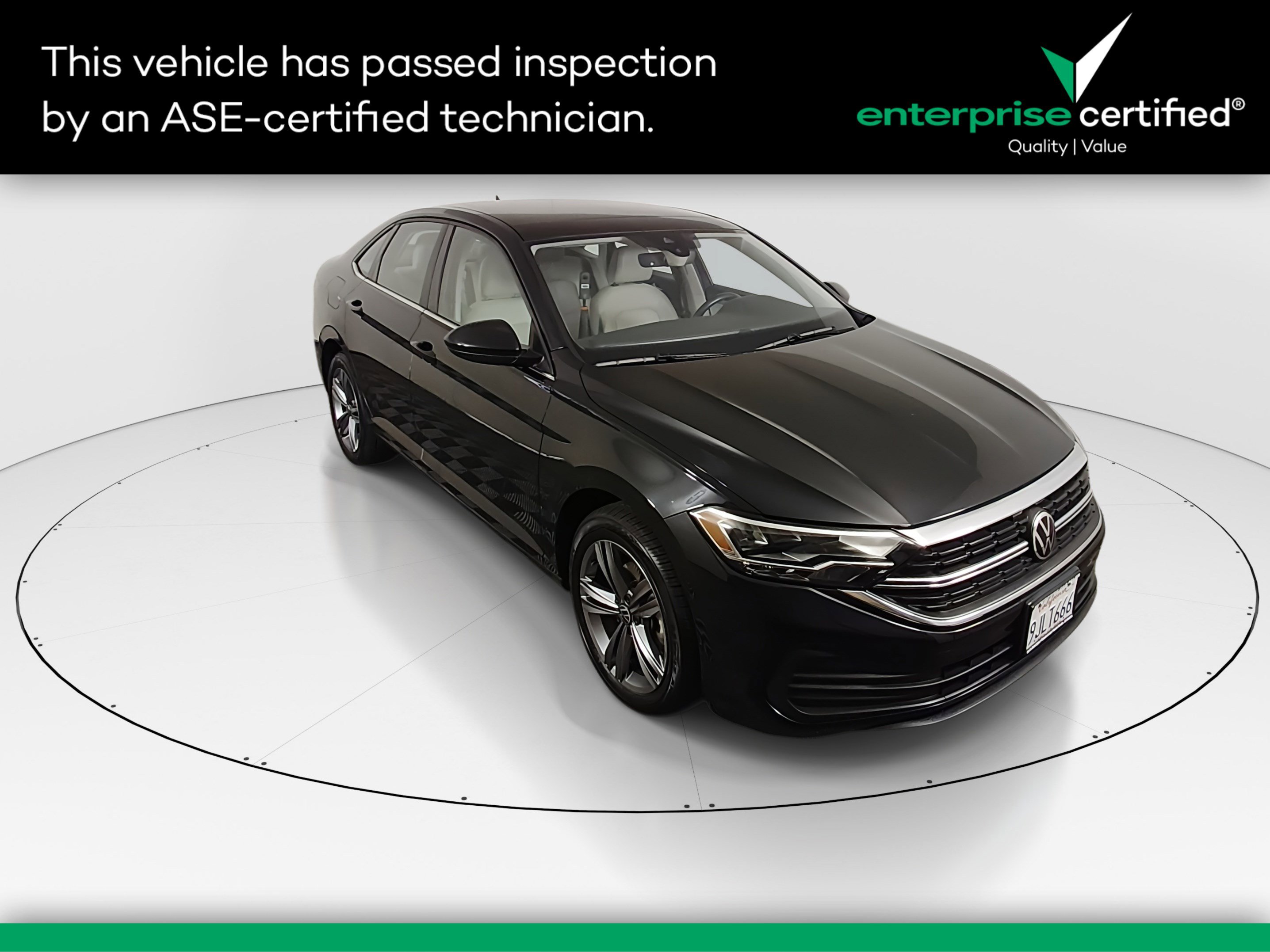 Used 2023 Volkswagen Jetta SE Auto