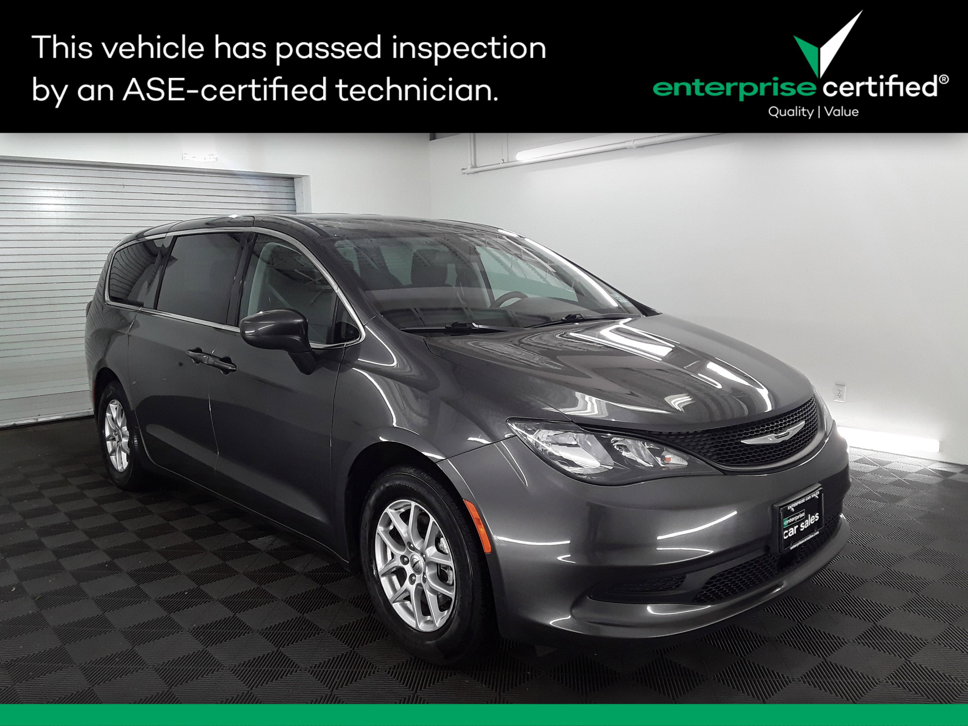 Used 2022 Chrysler Voyager LX FWD