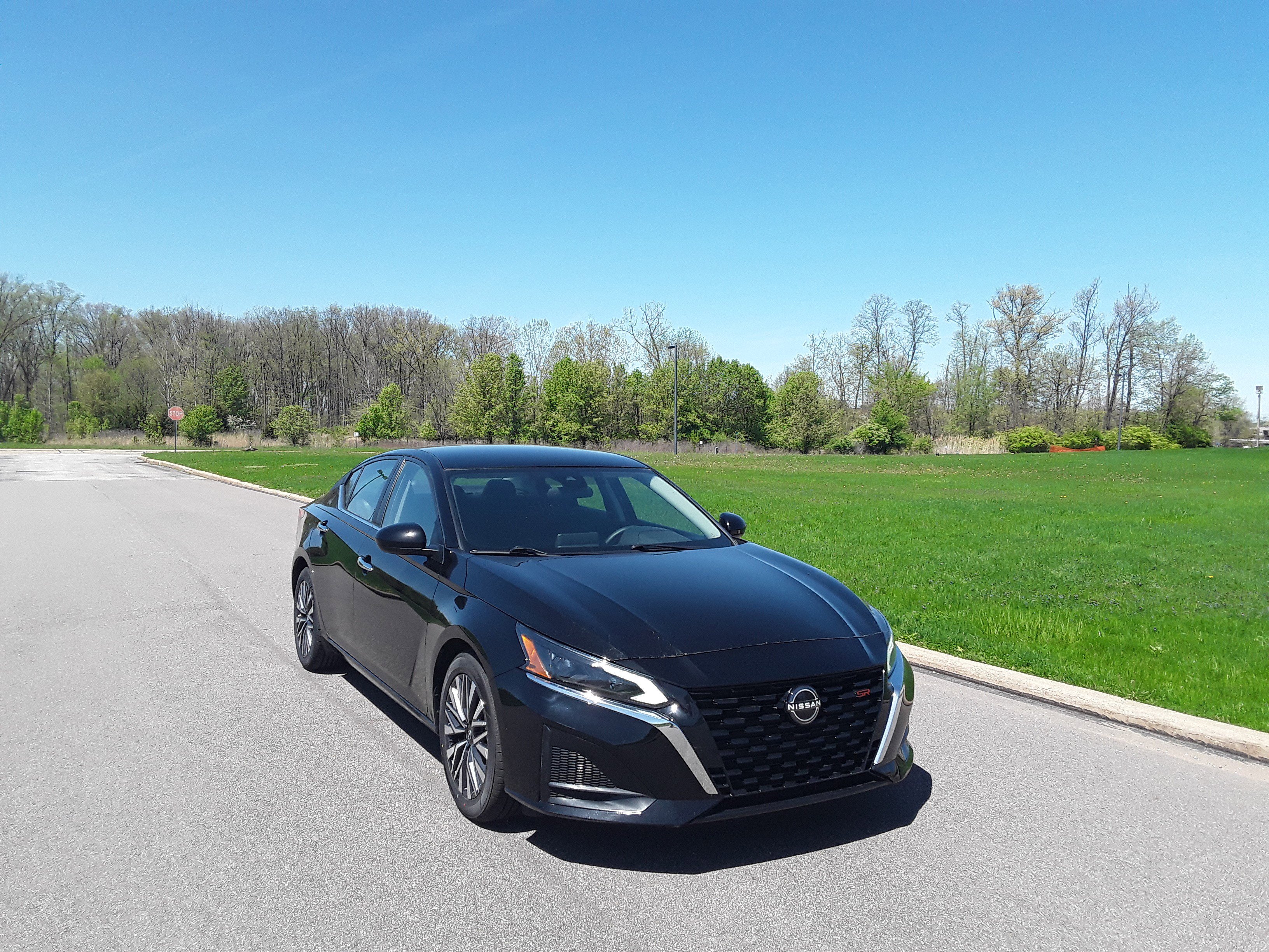 2023 Nissan Altima 2.5 SV Sedan