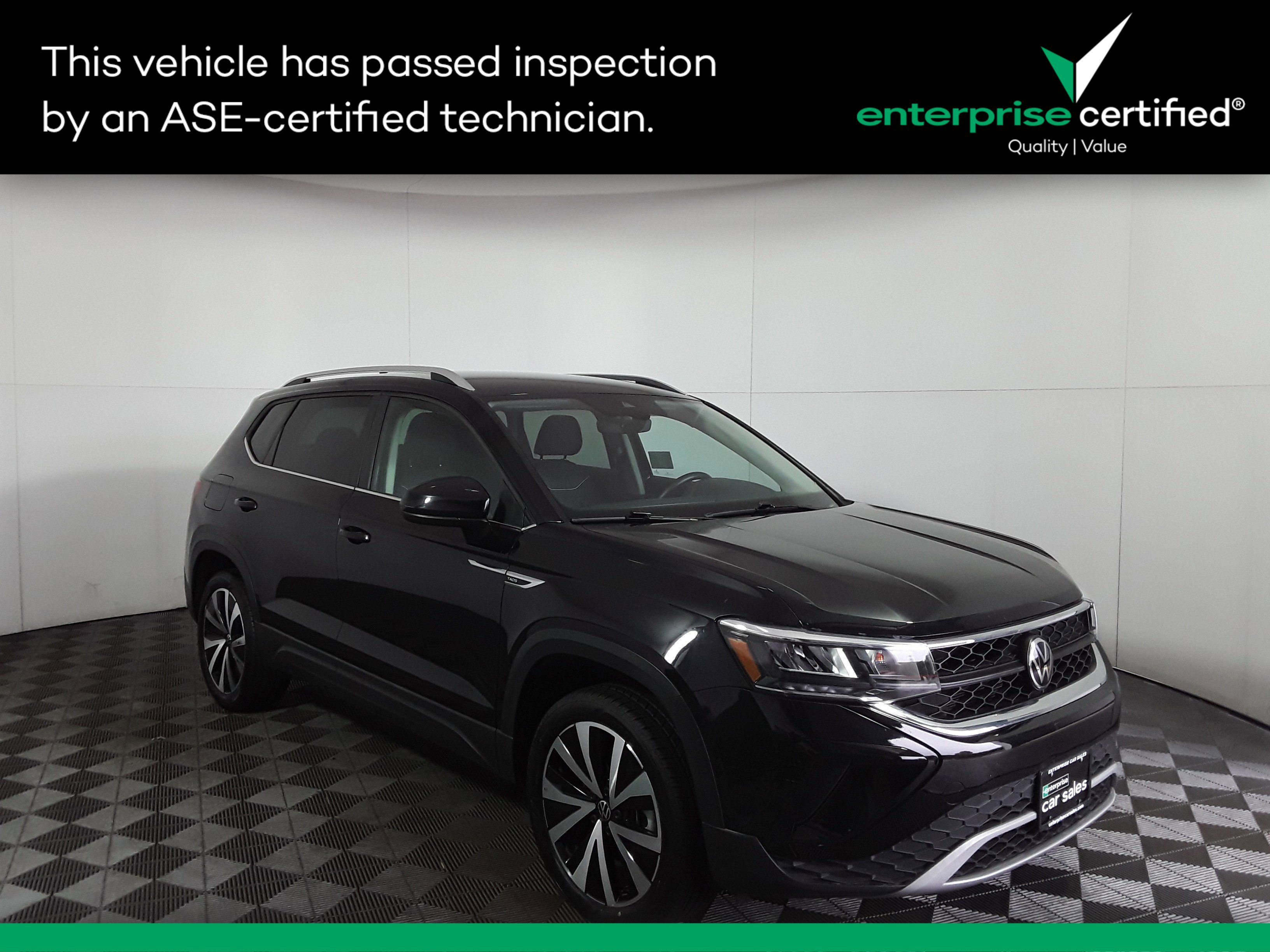 Used 2024 Volkswagen Taos SE FWD