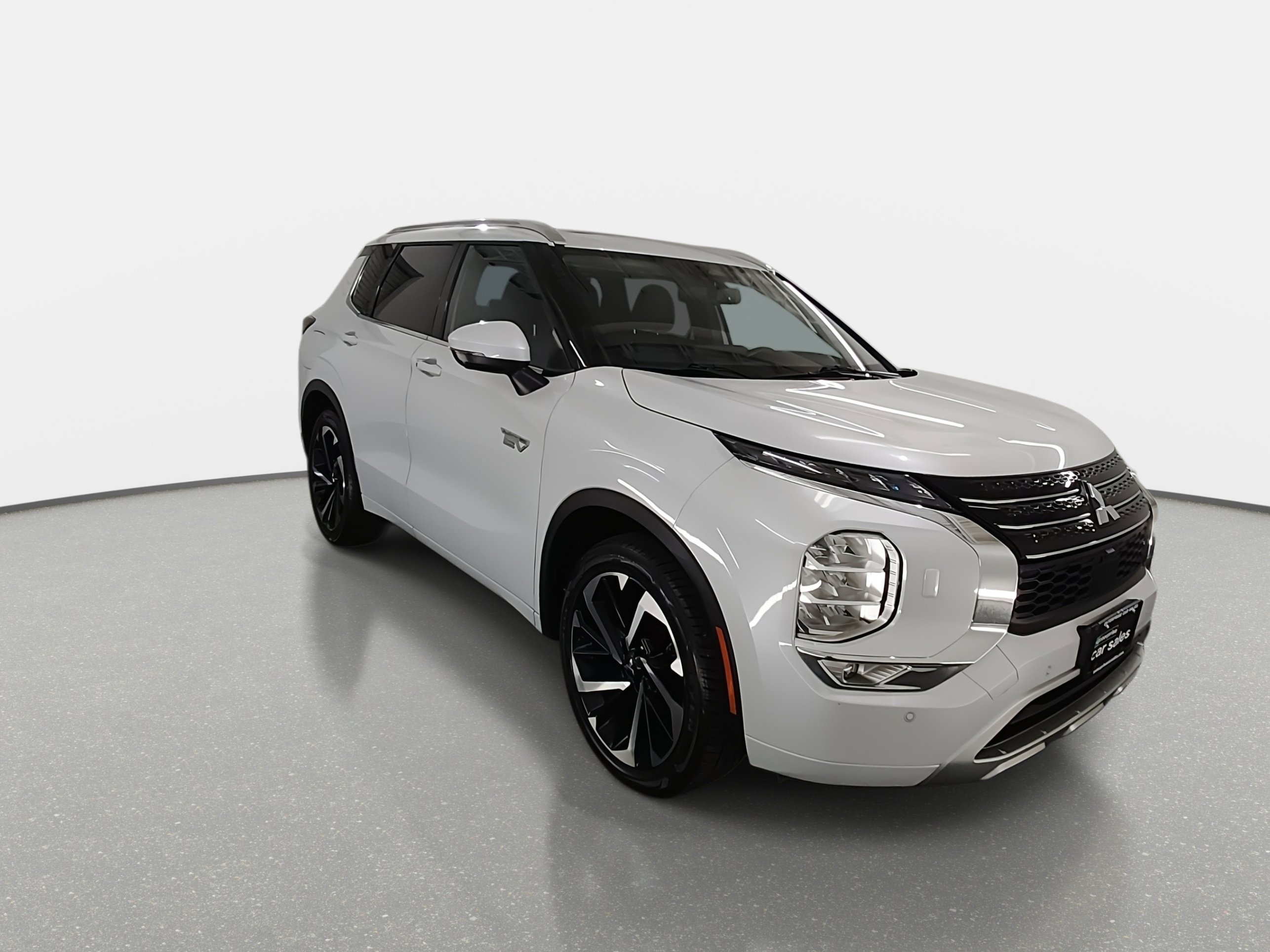 2024 Mitsubishi Outlander Plug-in Hybrid SEL's photo