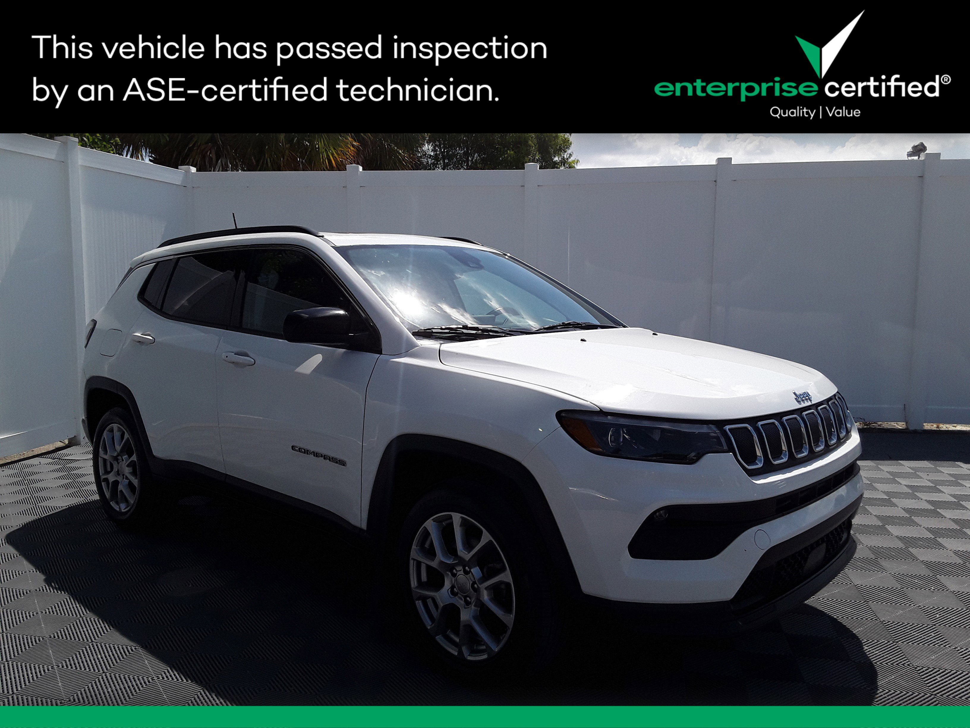 2022 Jeep Compass Latitude Lux