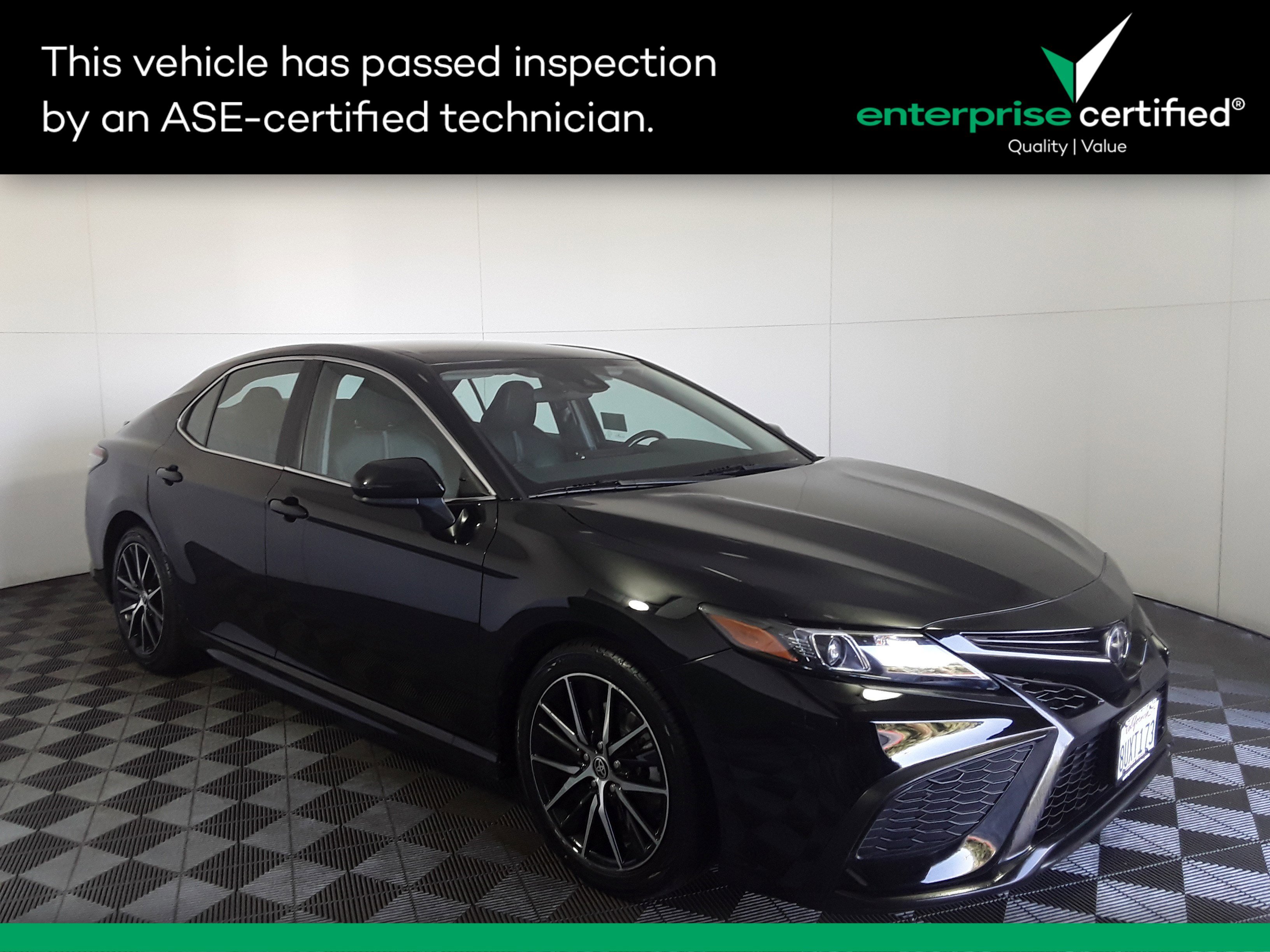 2021 Toyota Camry SE Auto