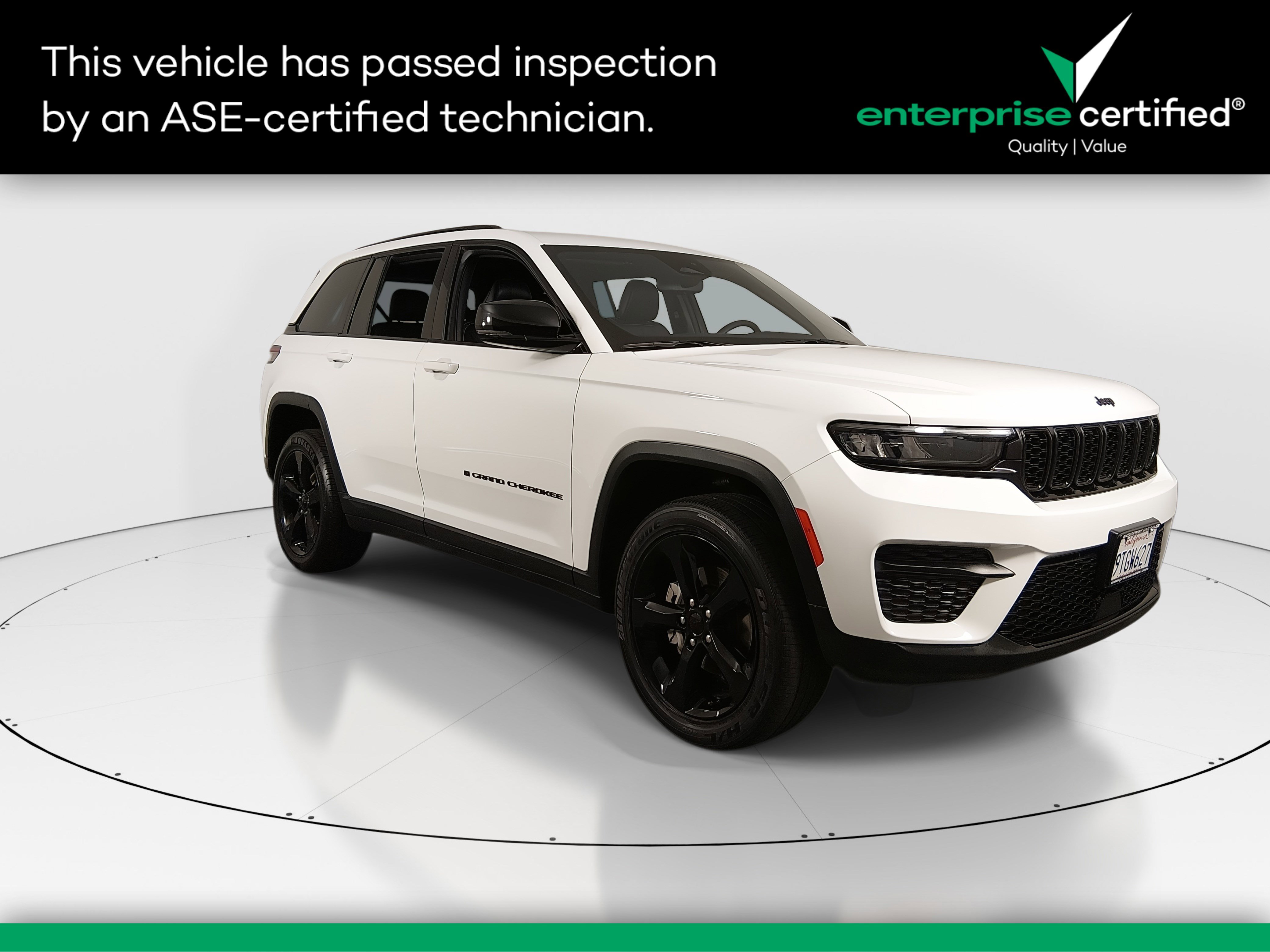 2023 Jeep Grand Cherokee Altitude's photo