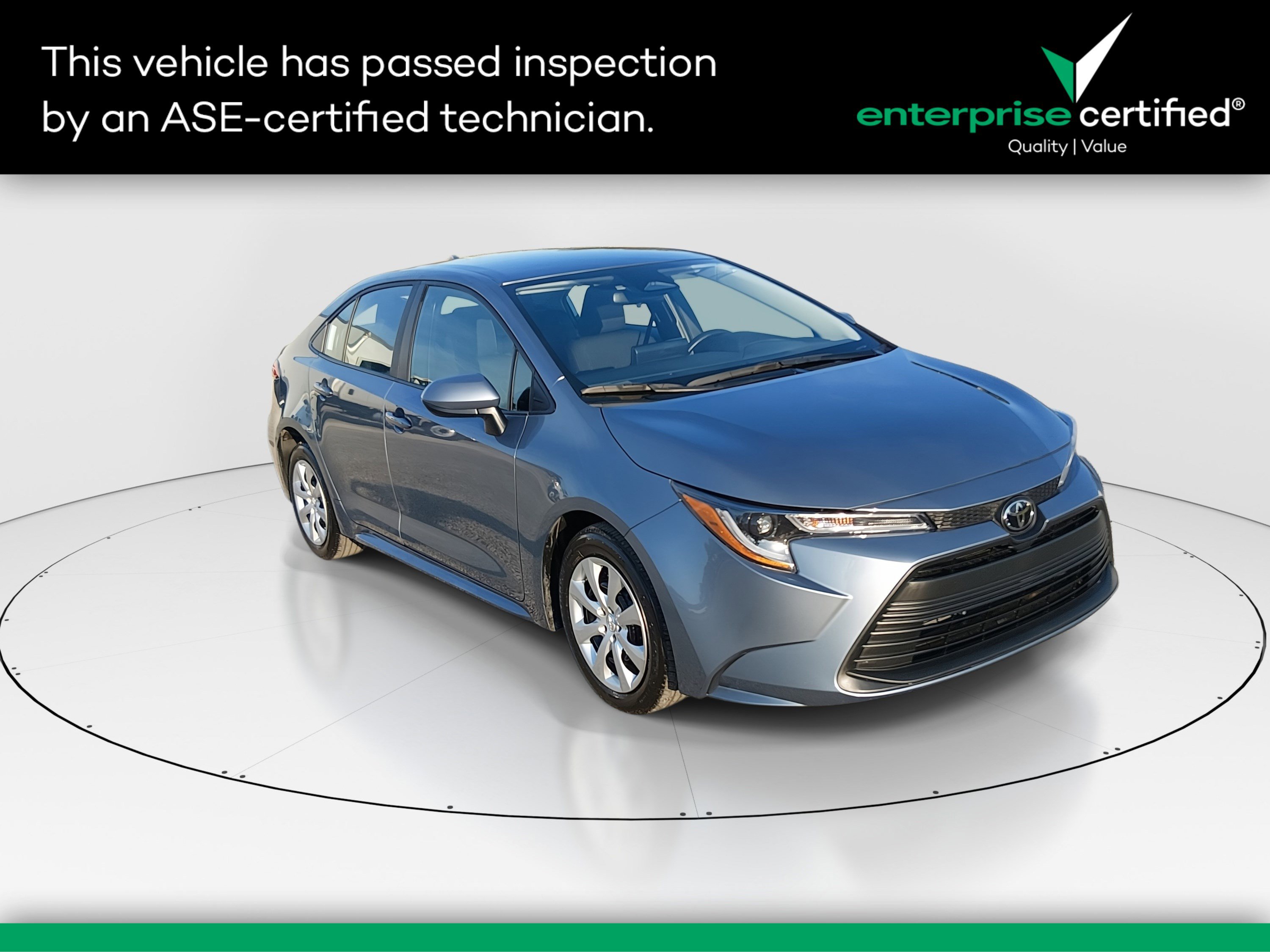 2025 Toyota Corolla LE's photo