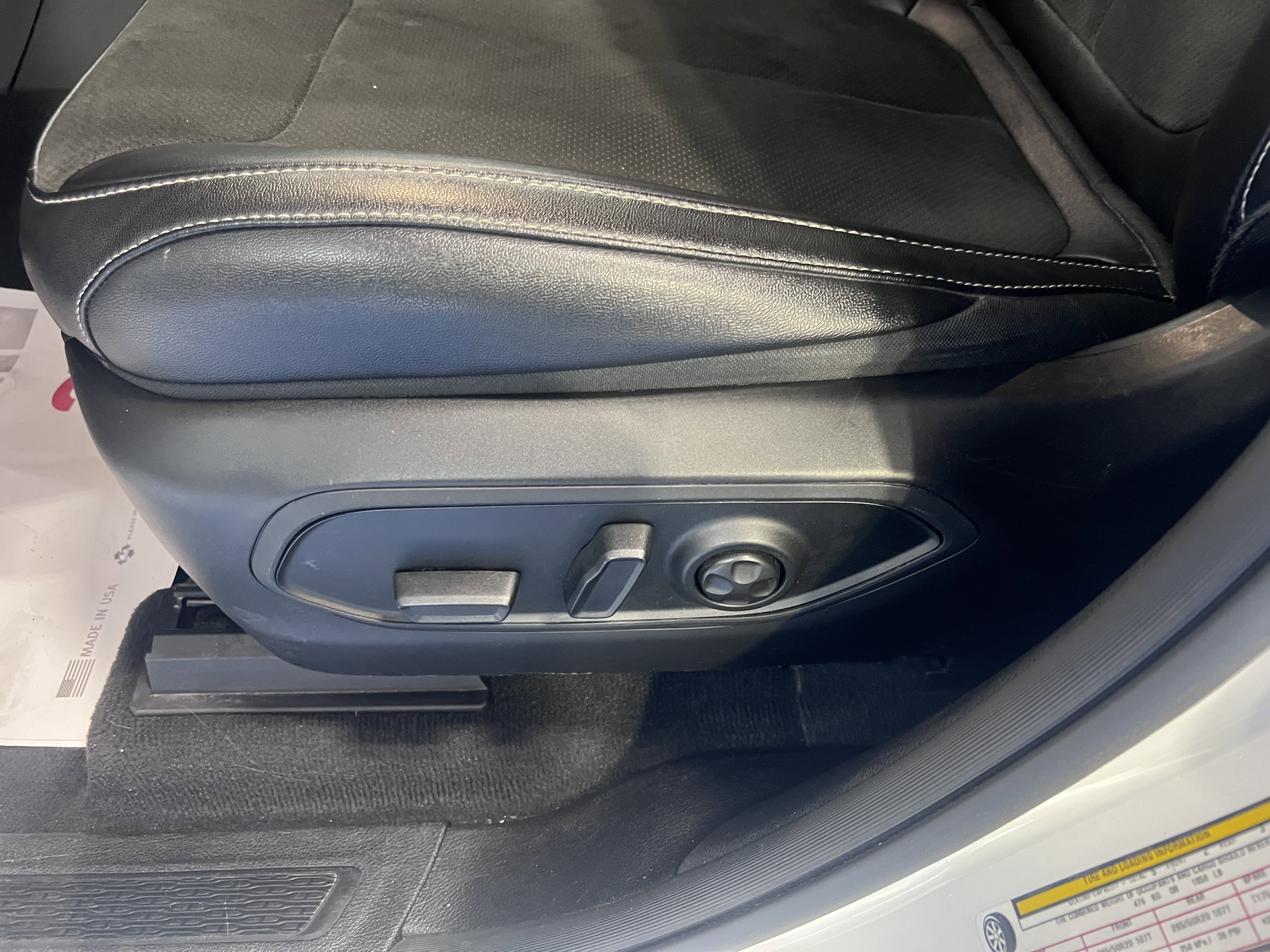 Image 9 of Used 2023 Jeep Grand Cherokee Altitude 4x4