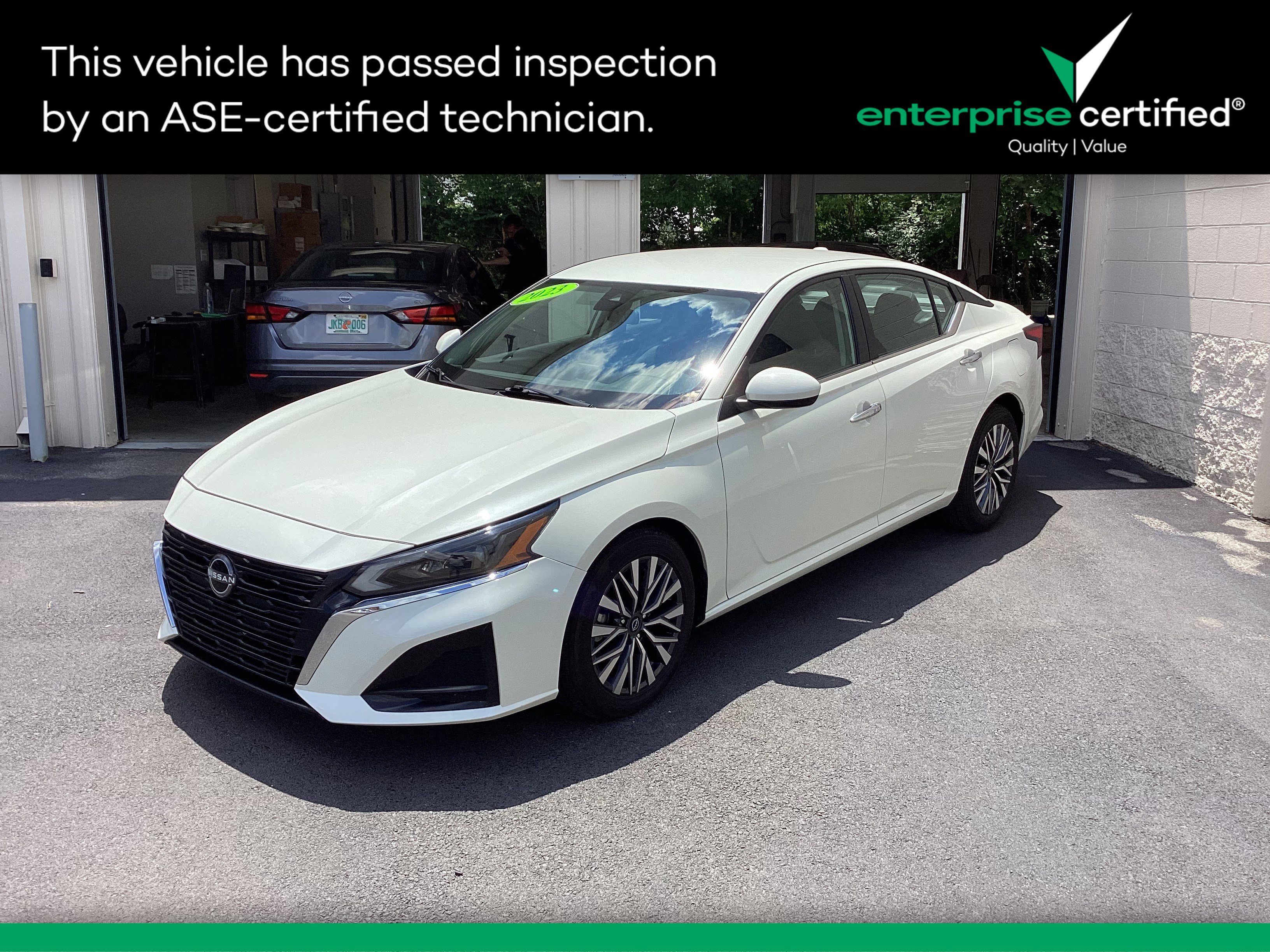 Used 2023 Nissan Altima 2.5 SV Sedan