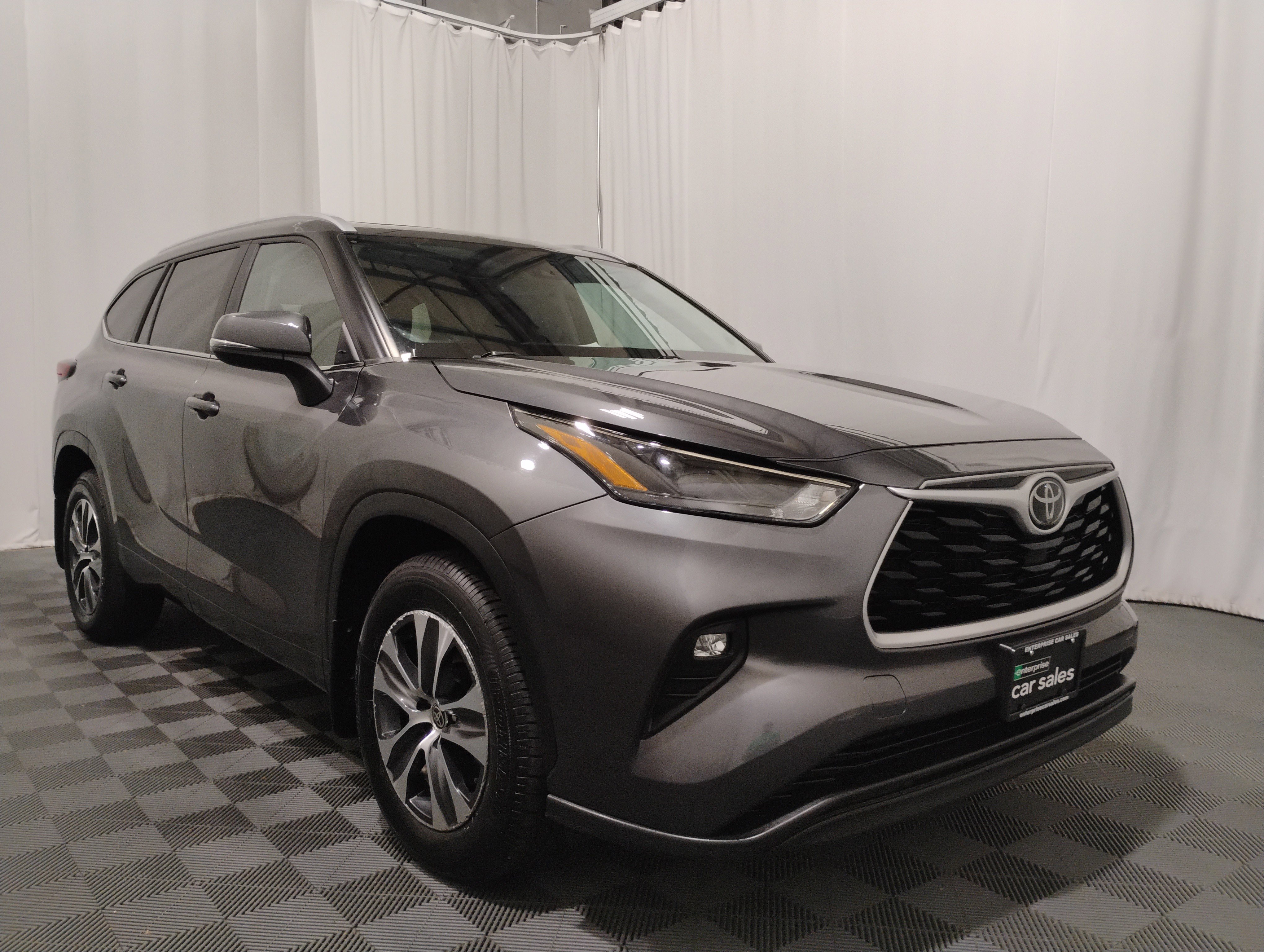 2023 Toyota Highlander XLE AWD