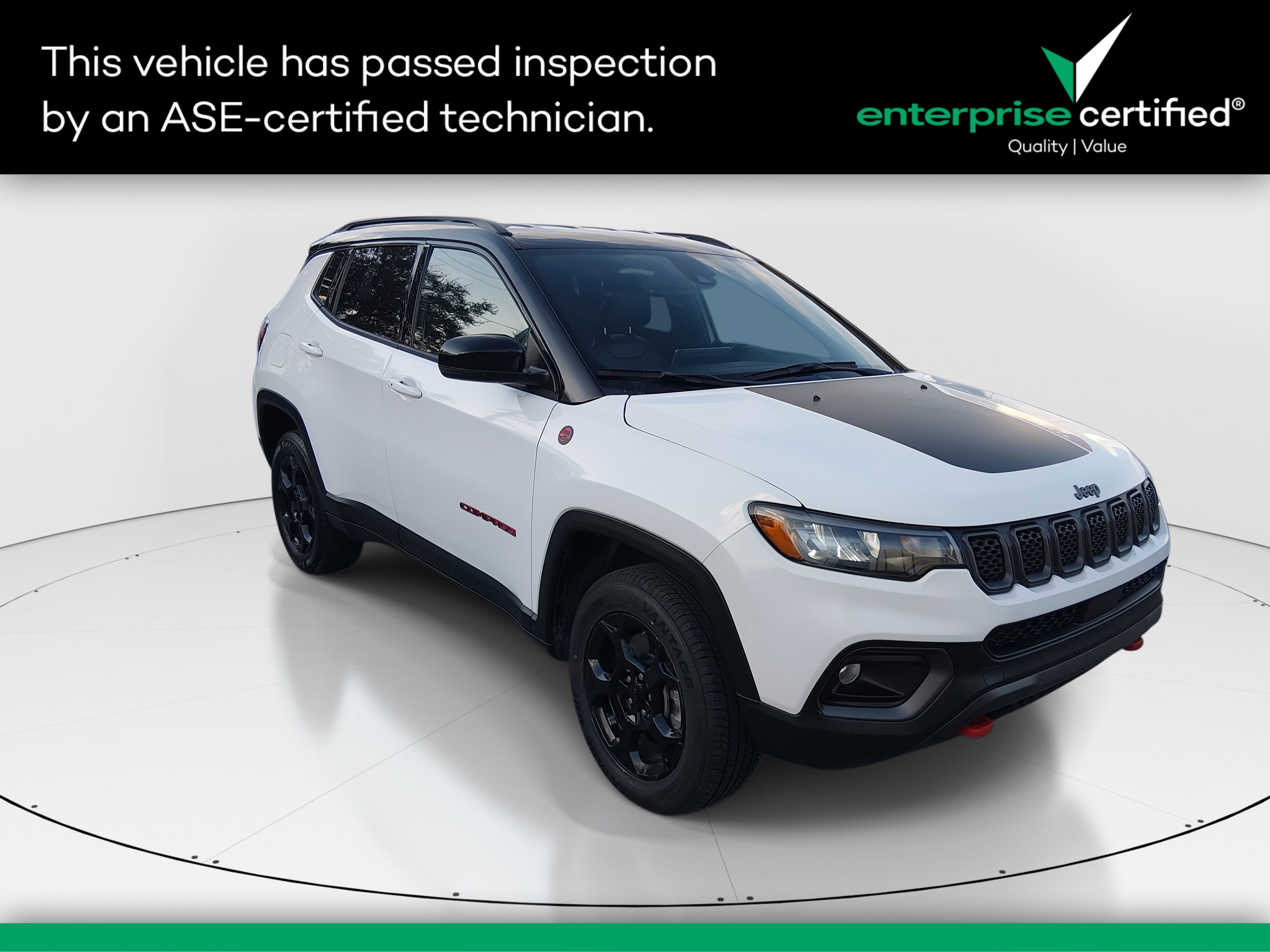 2023 Jeep Compass Trailhawk's photo