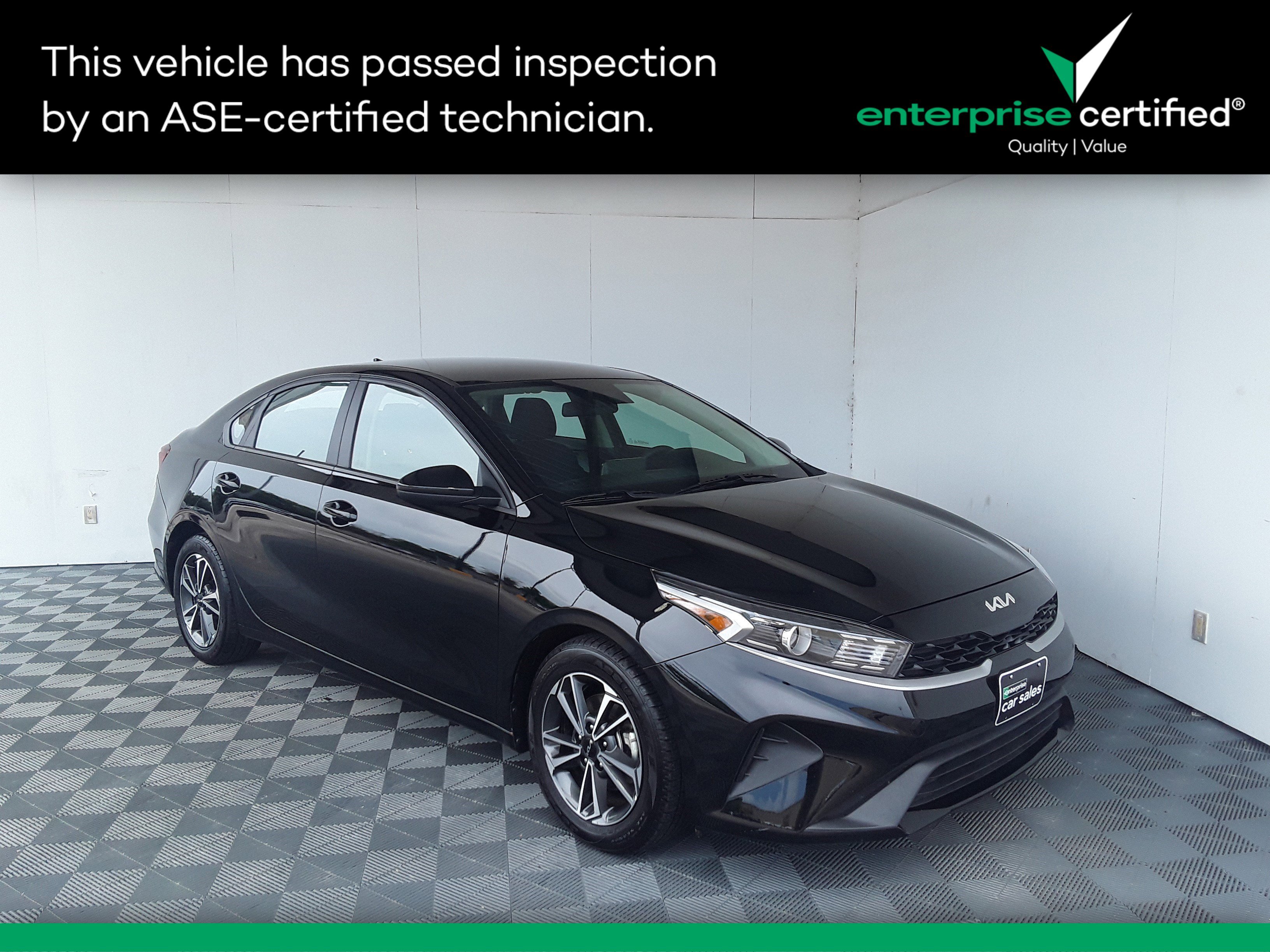 Used 2023 Kia Forte LXS IVT