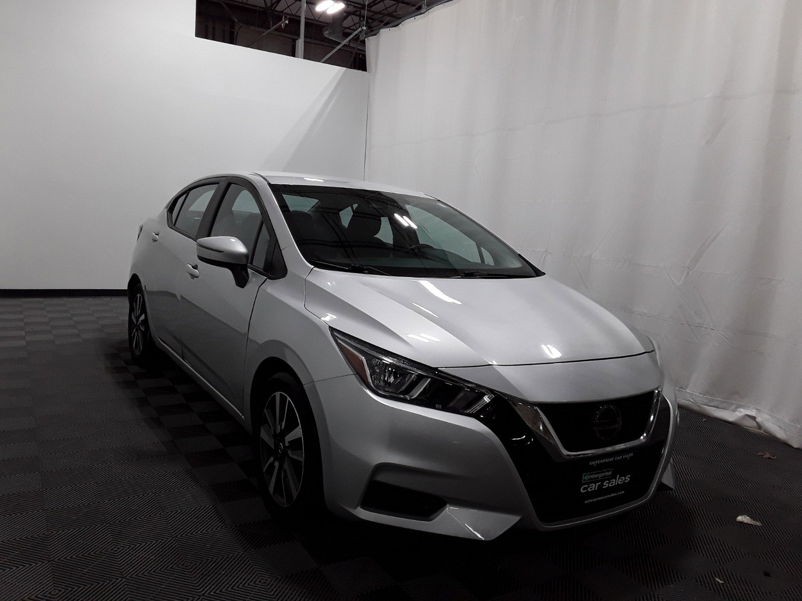 2021 Nissan Versa SV CVT