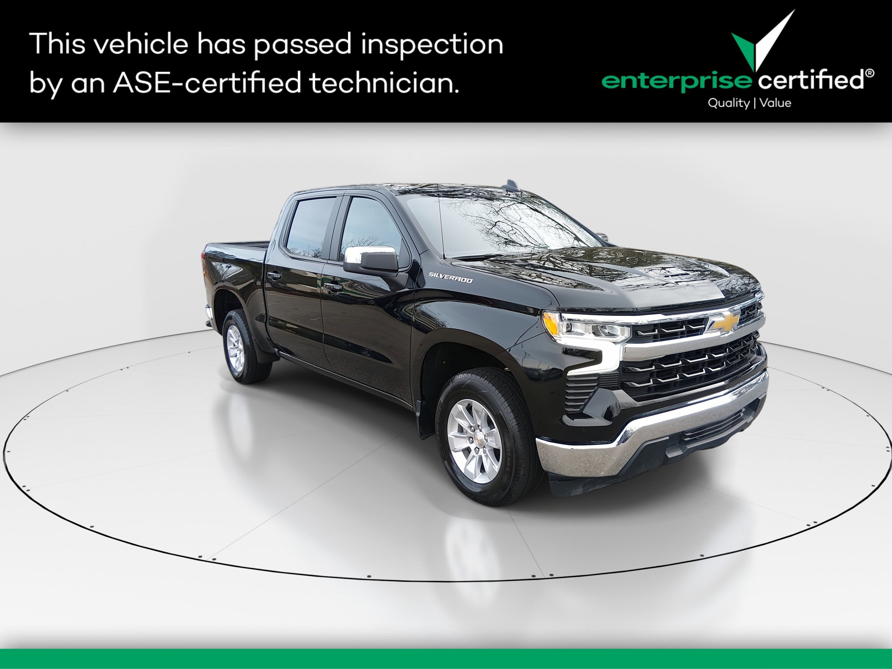 2025 Chevrolet Silverado 1500 LT's photo