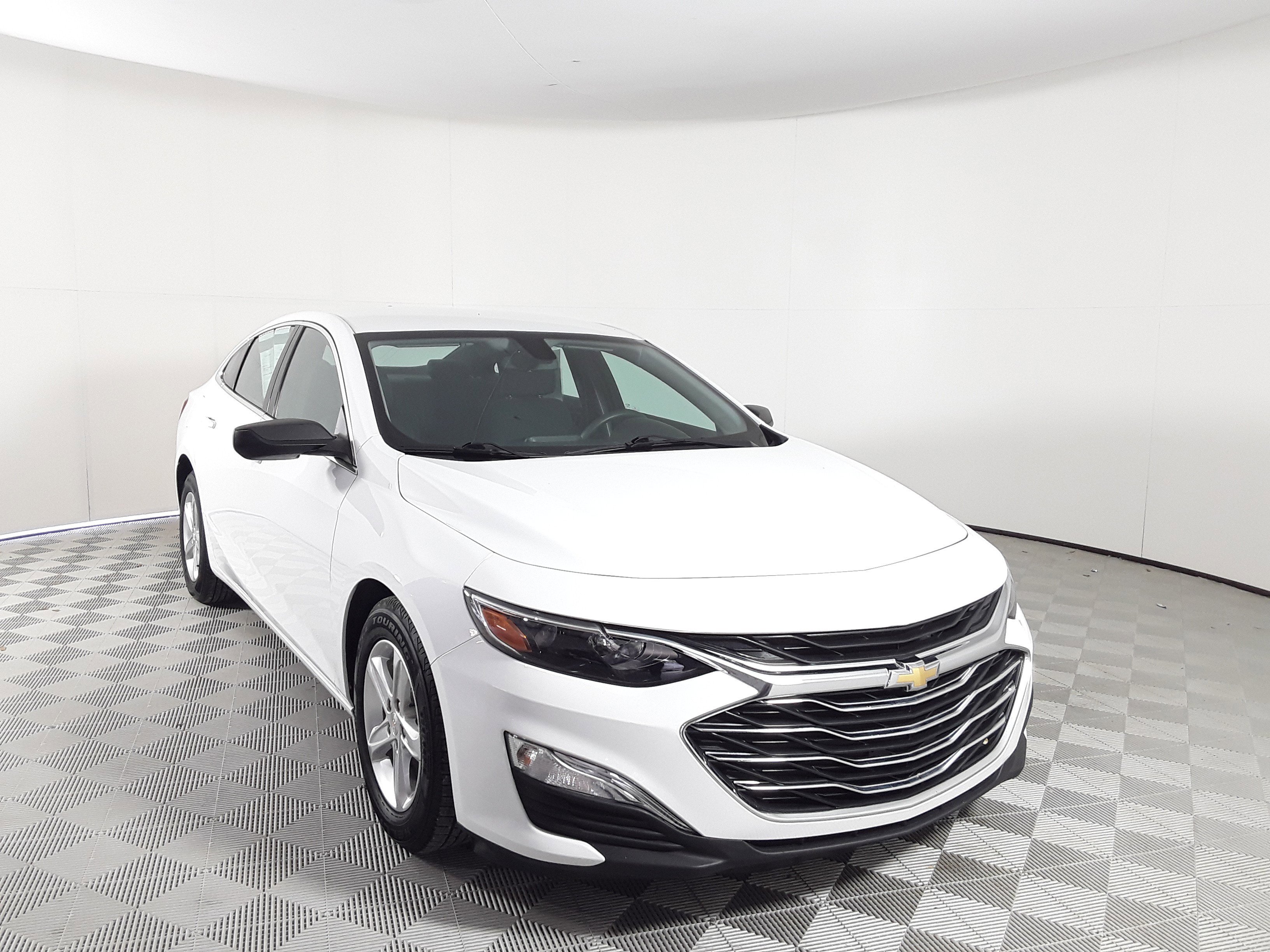 Used 2022 Chevrolet Malibu 4dr Sdn LS w/1FL