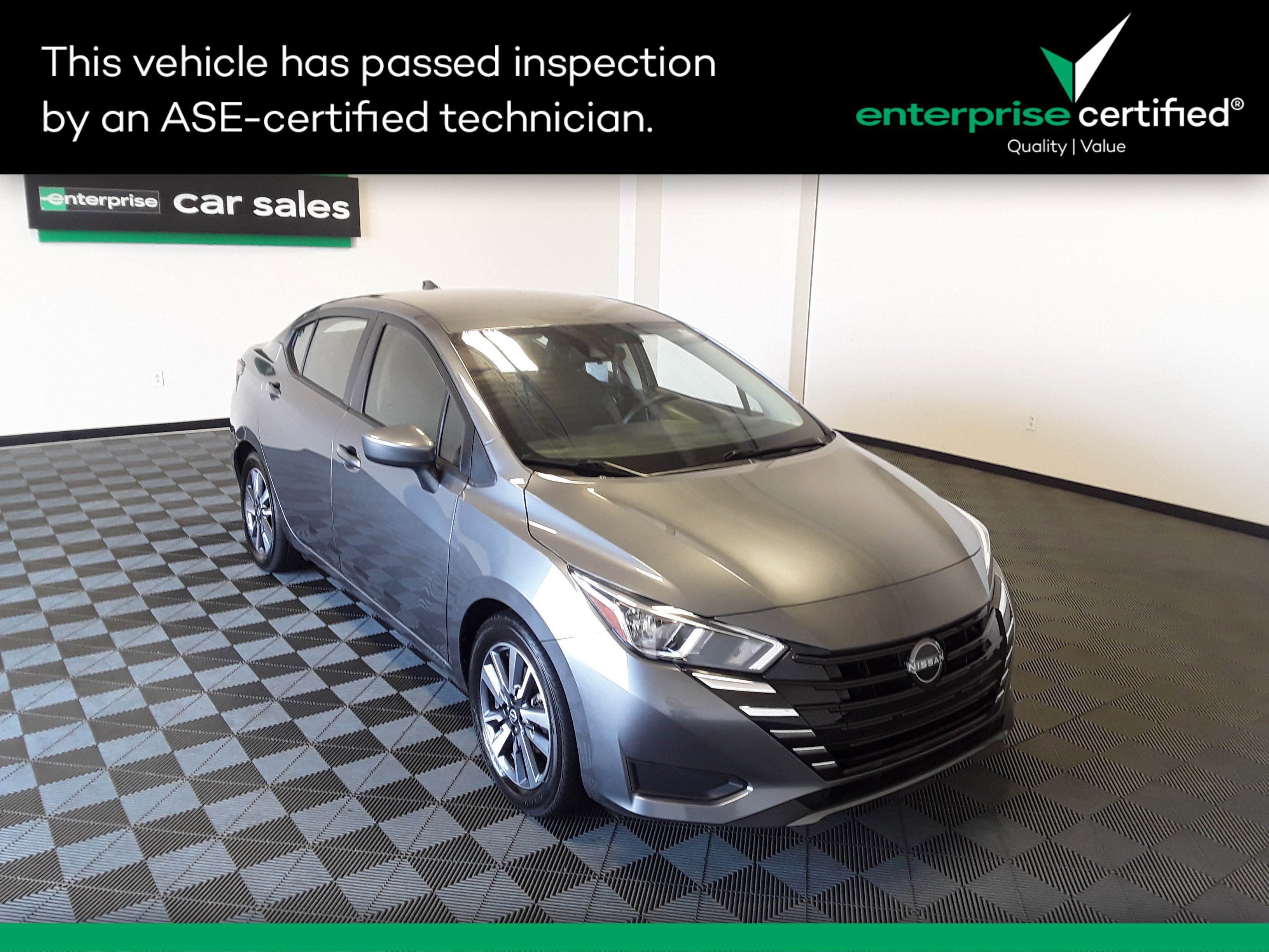 2023 Nissan Versa SV CVT