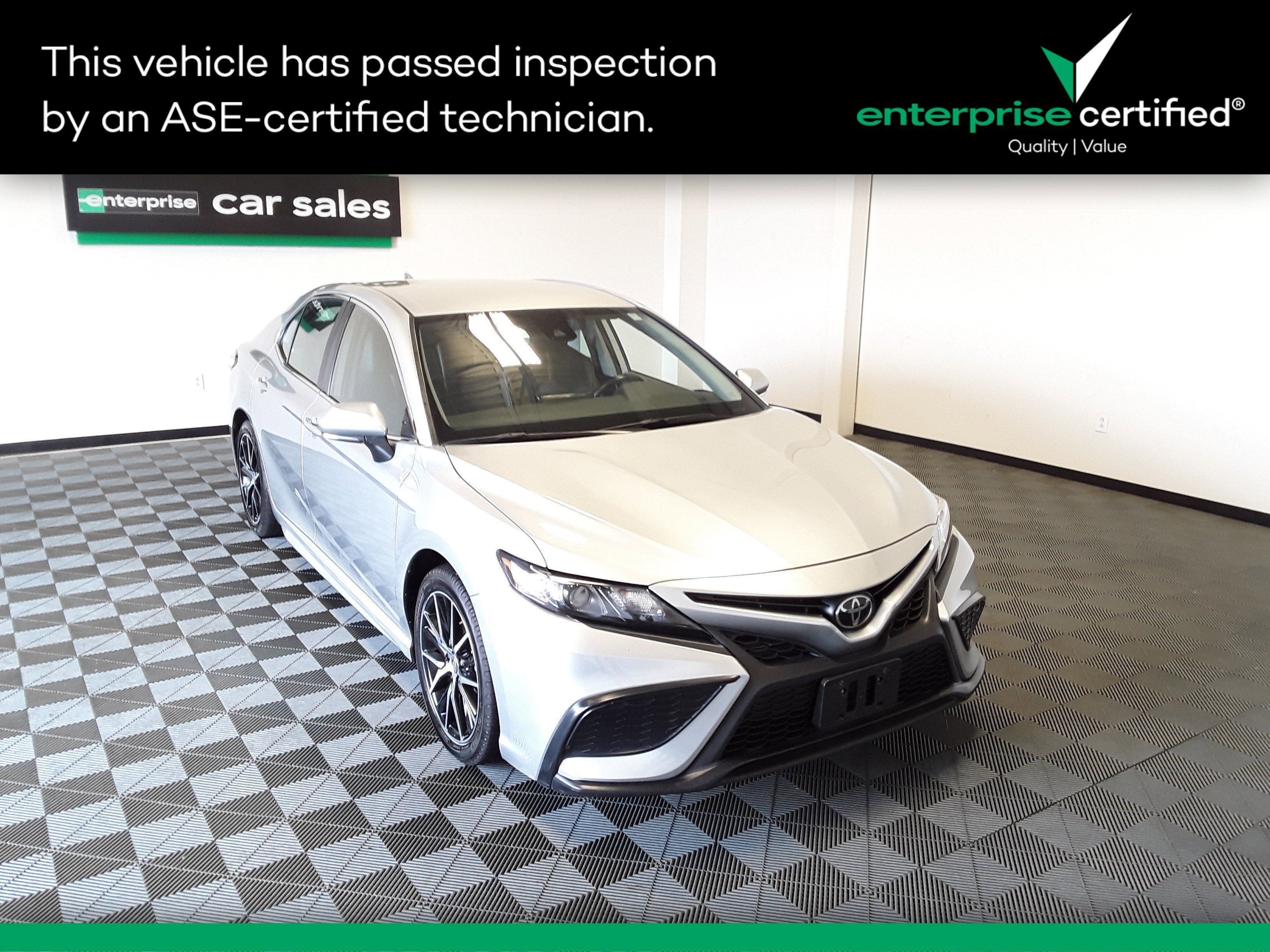 2023 Toyota Camry SE Auto