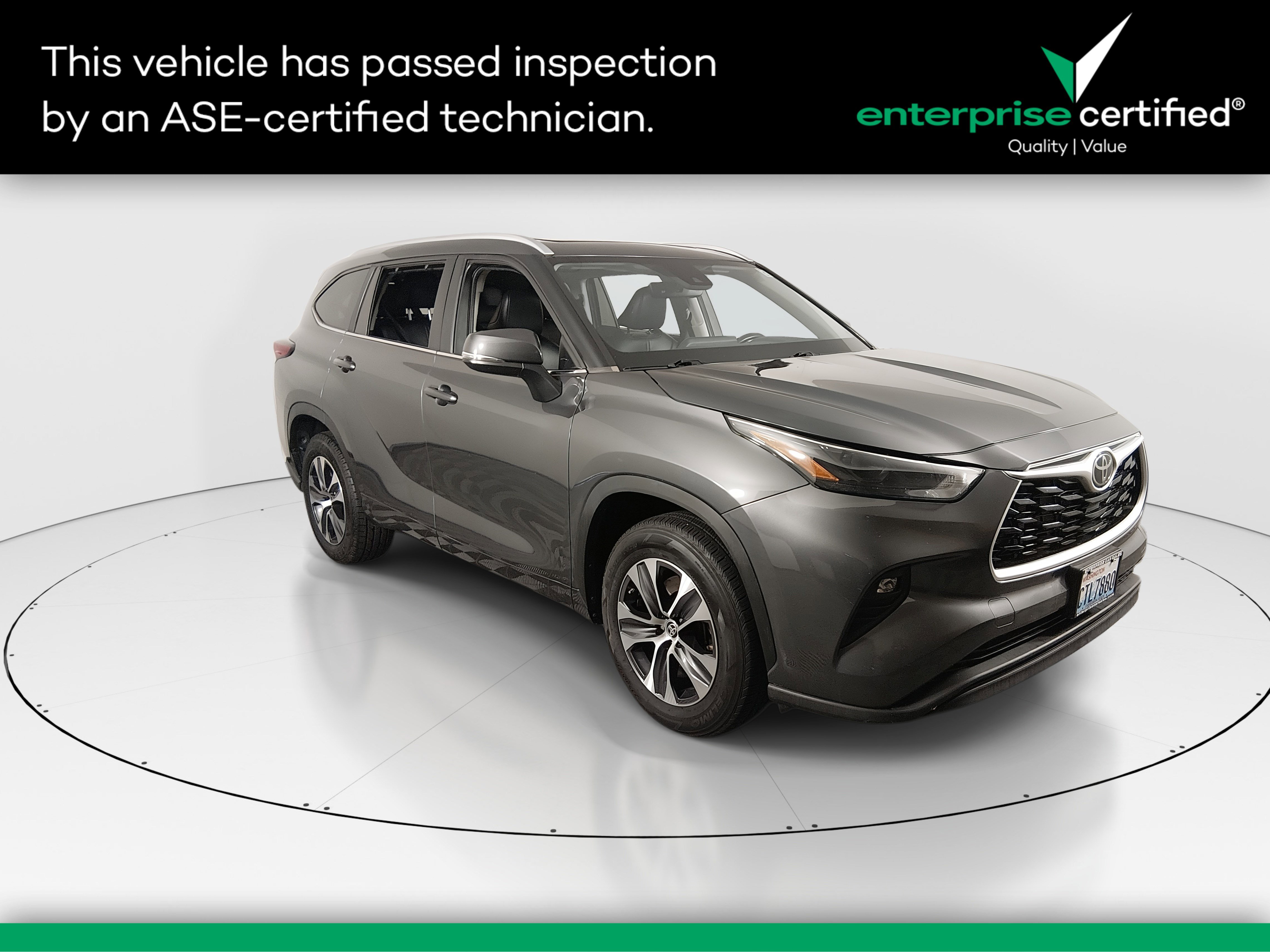 Used 2023 Toyota Highlander XLE FWD