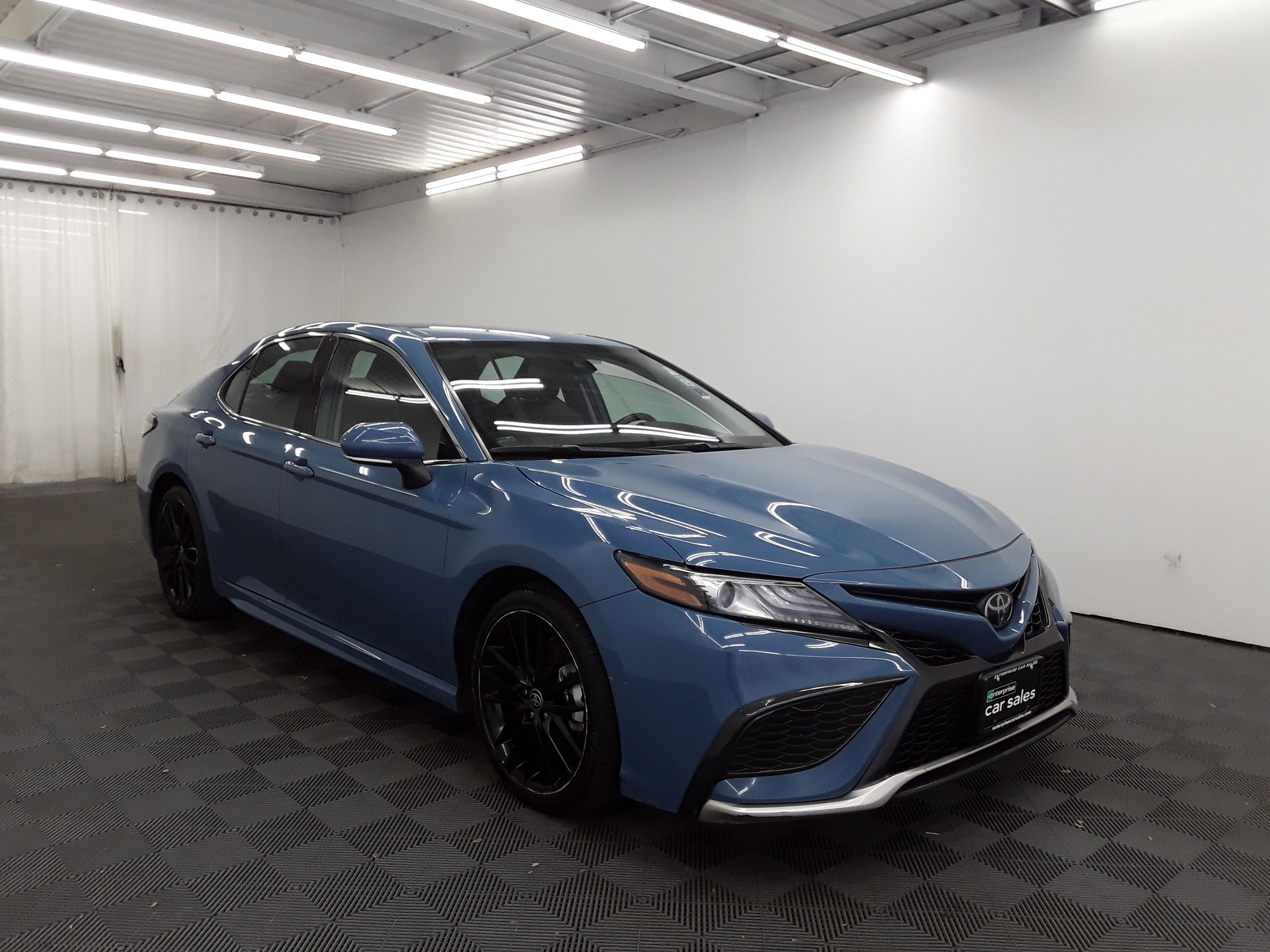 2023 Toyota Camry XSE Auto
