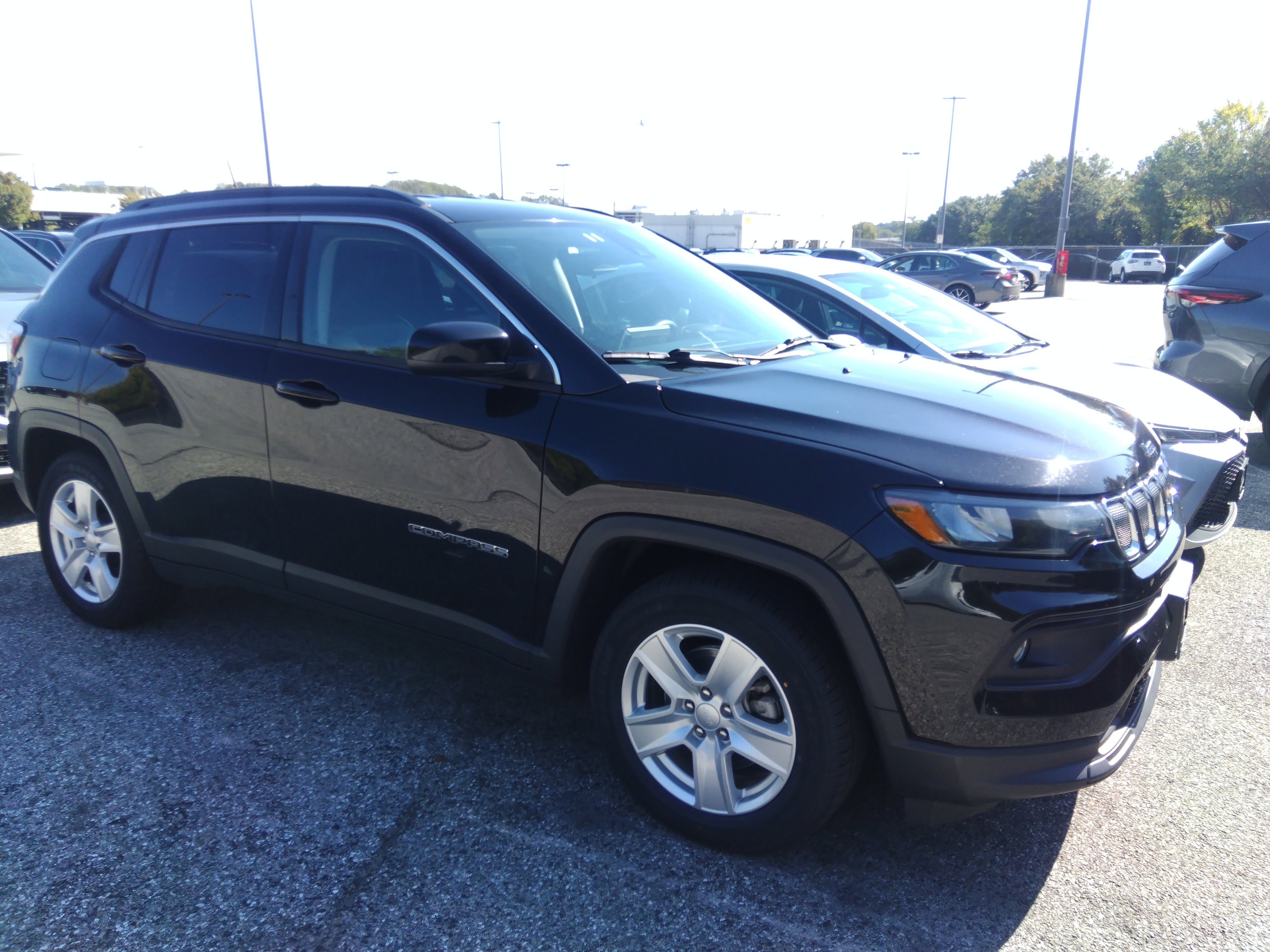 Used 2022 Jeep Compass Latitude FWD