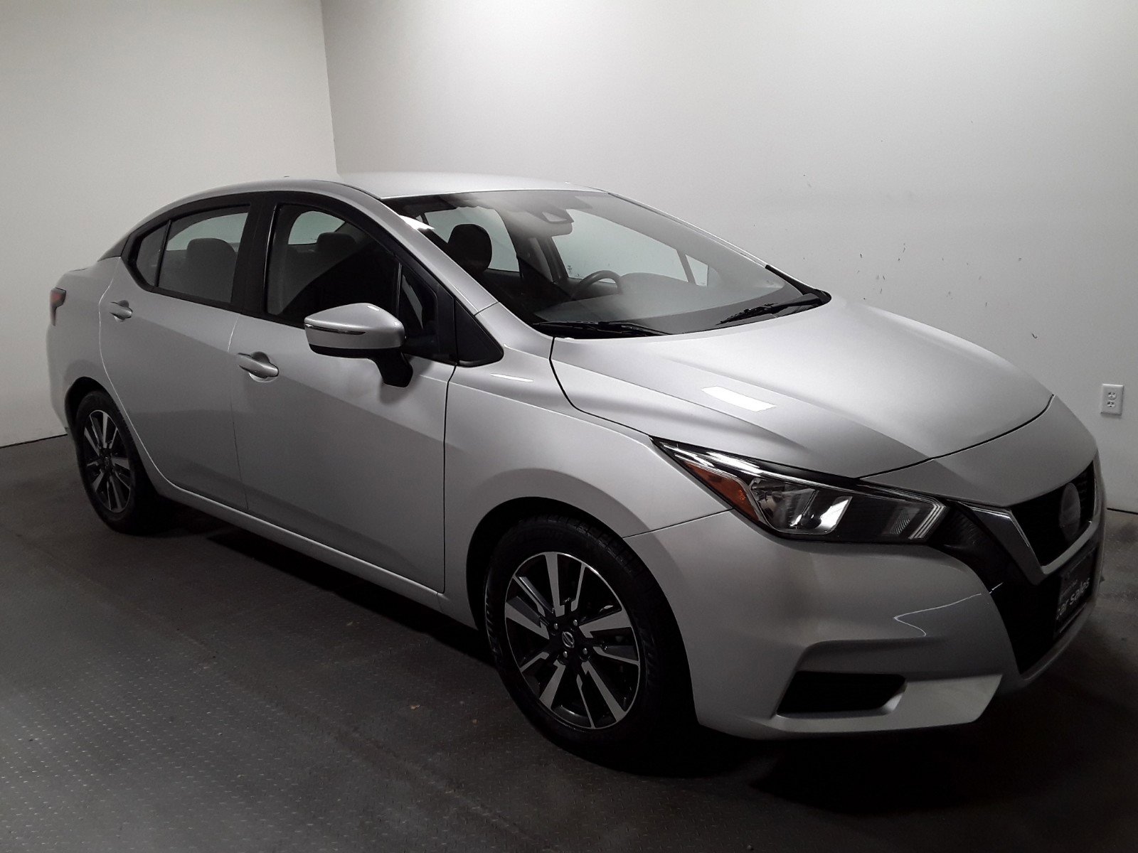 2021 Nissan Versa SV CVT