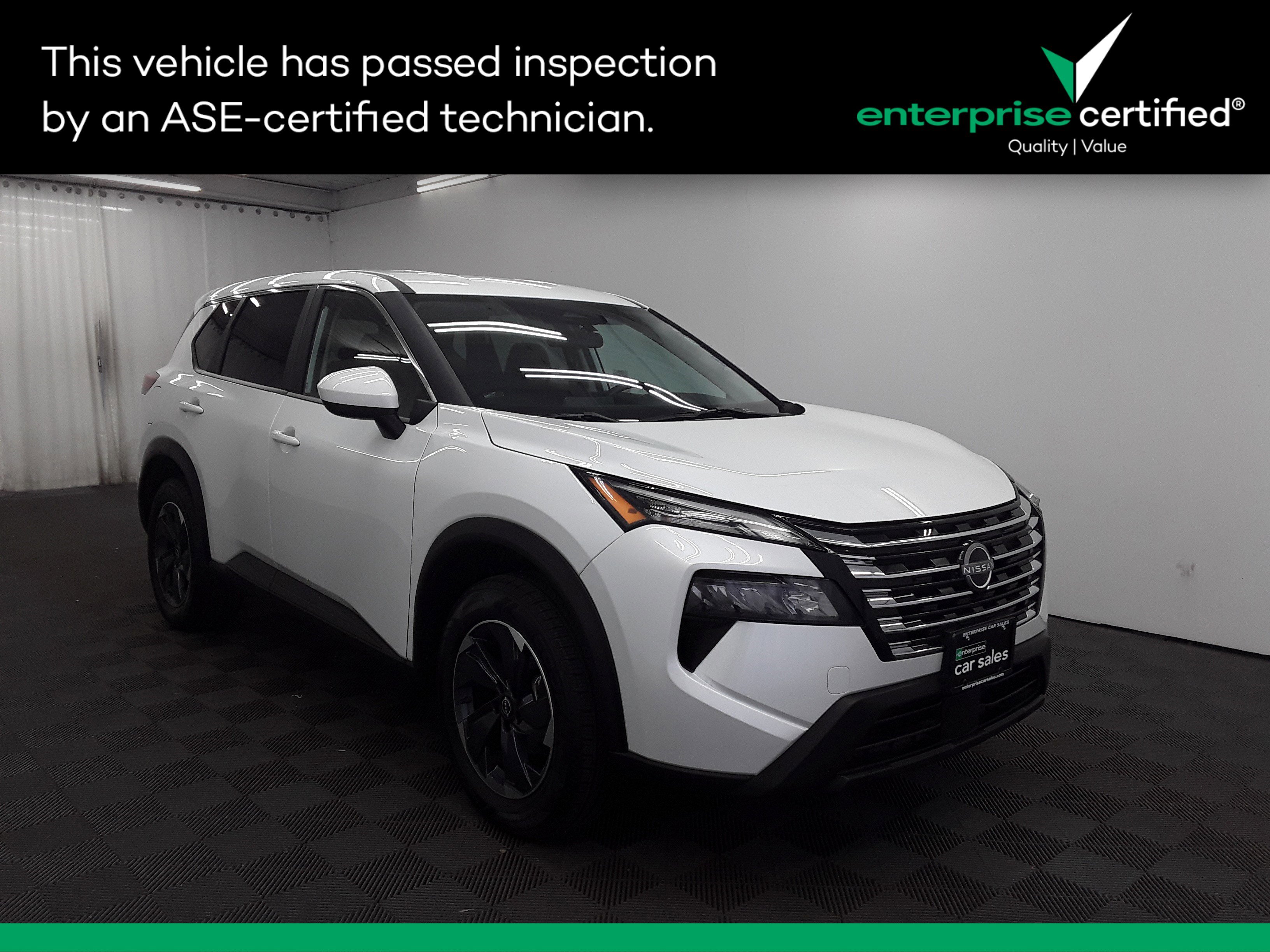 Used 2024 Nissan Rogue FWD SV