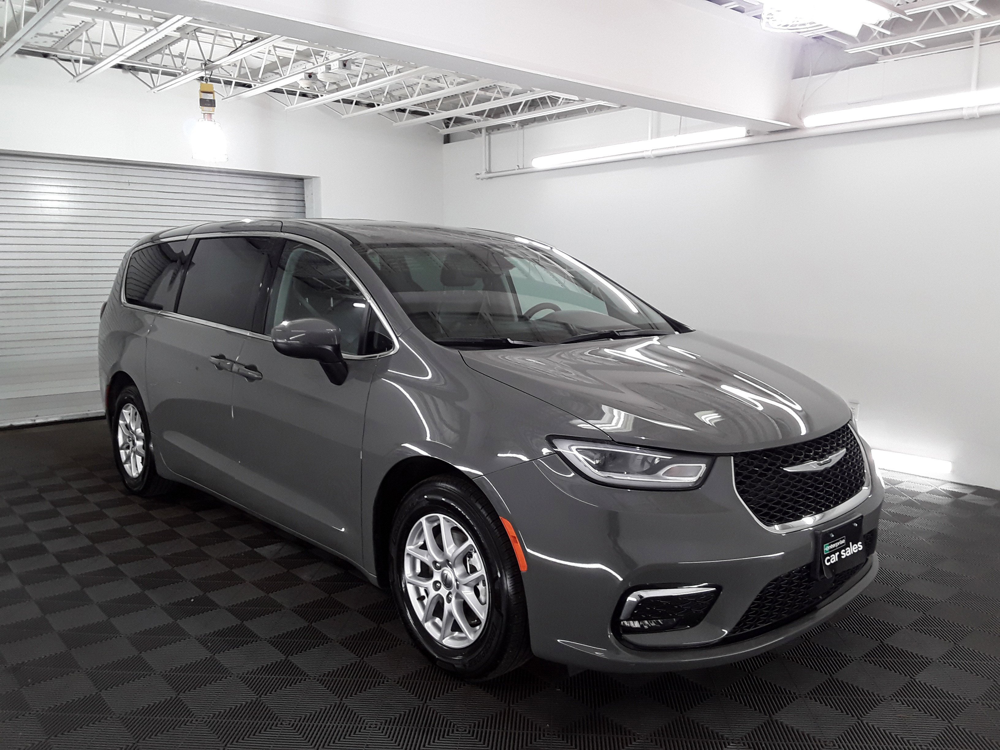 2023 Chrysler Pacifica Touring L FWD