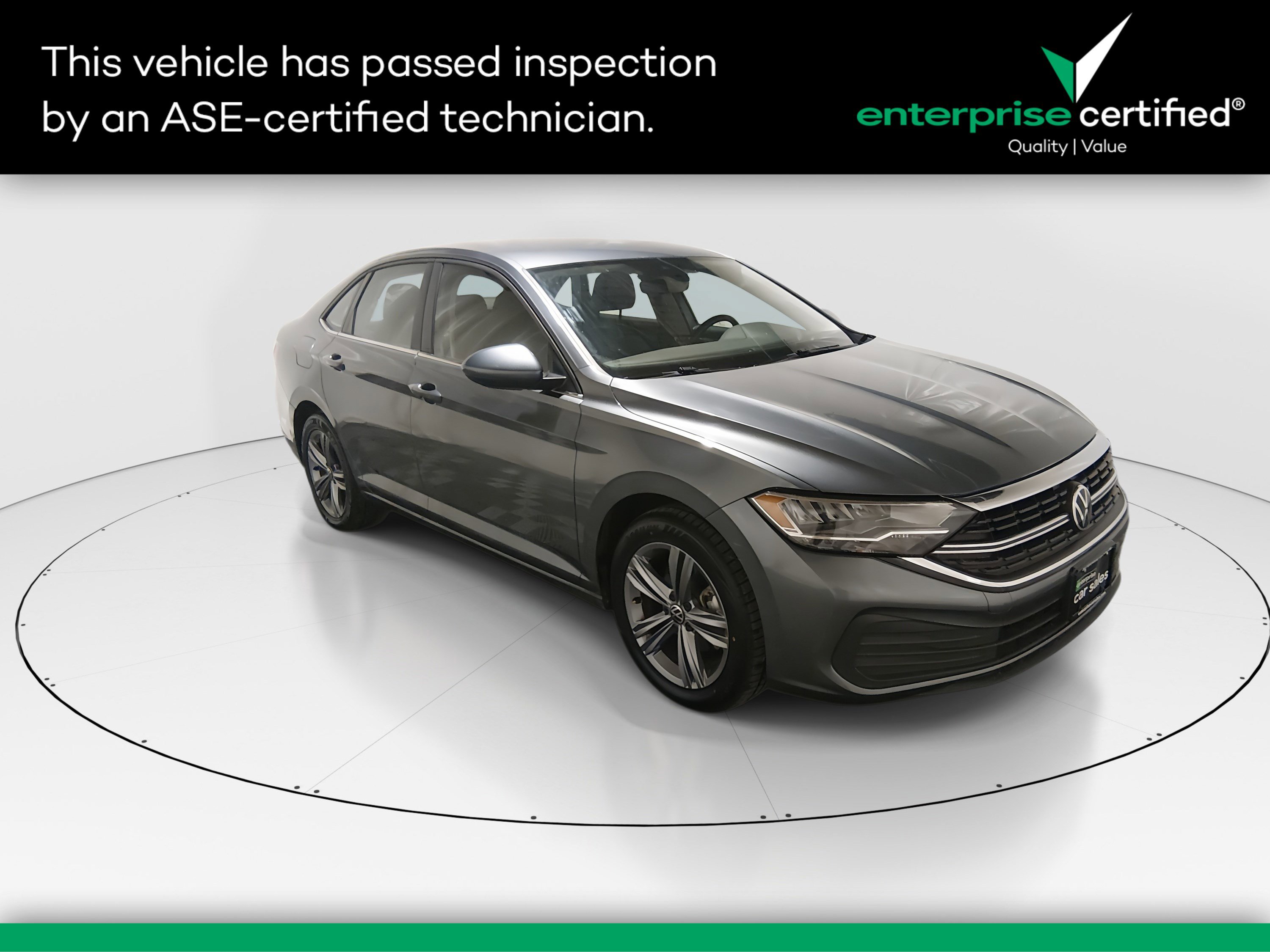 2024 Volkswagen Jetta SE's photo