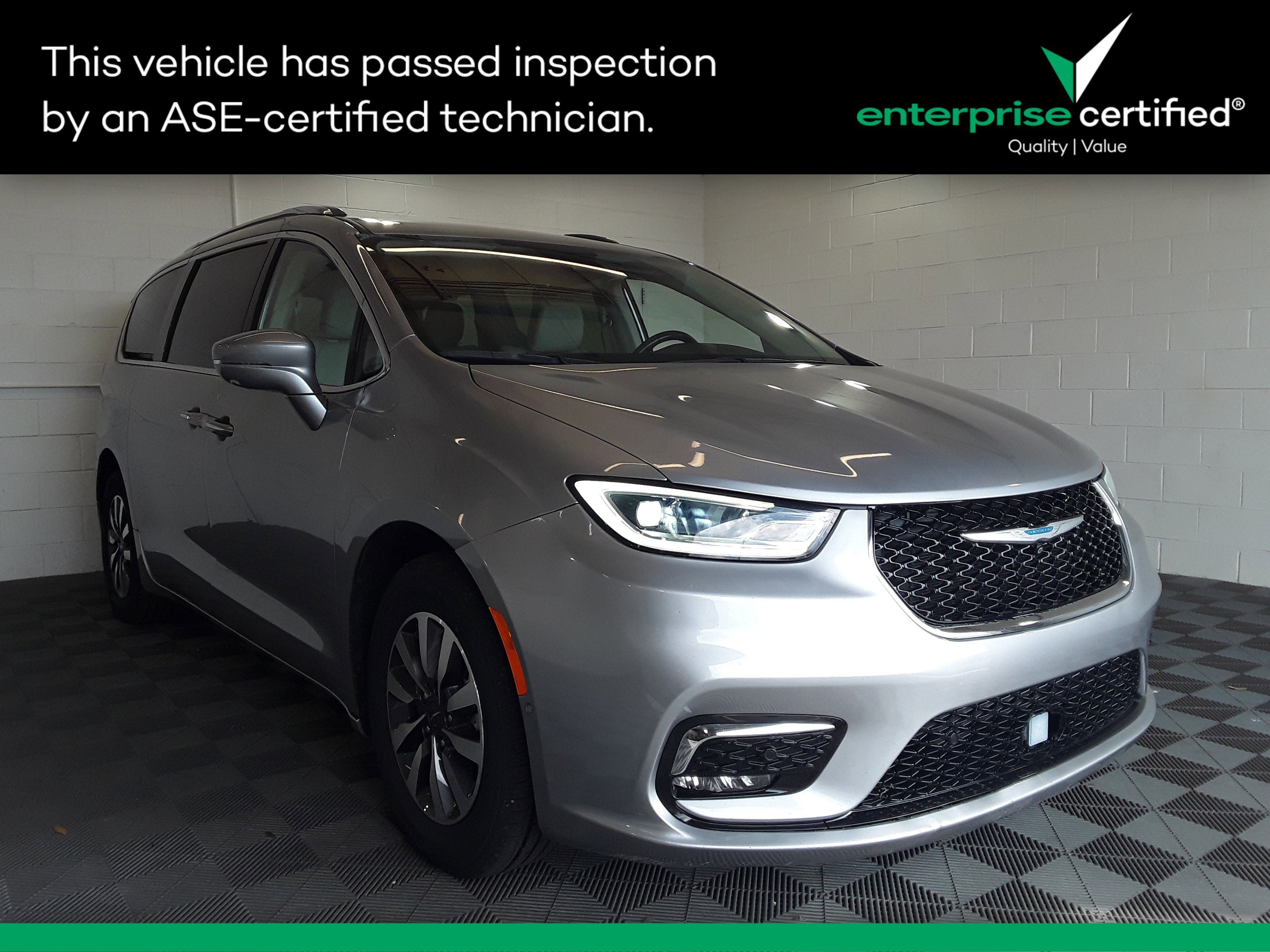 2021 Chrysler Pacifica Hybrid Touring L FWD