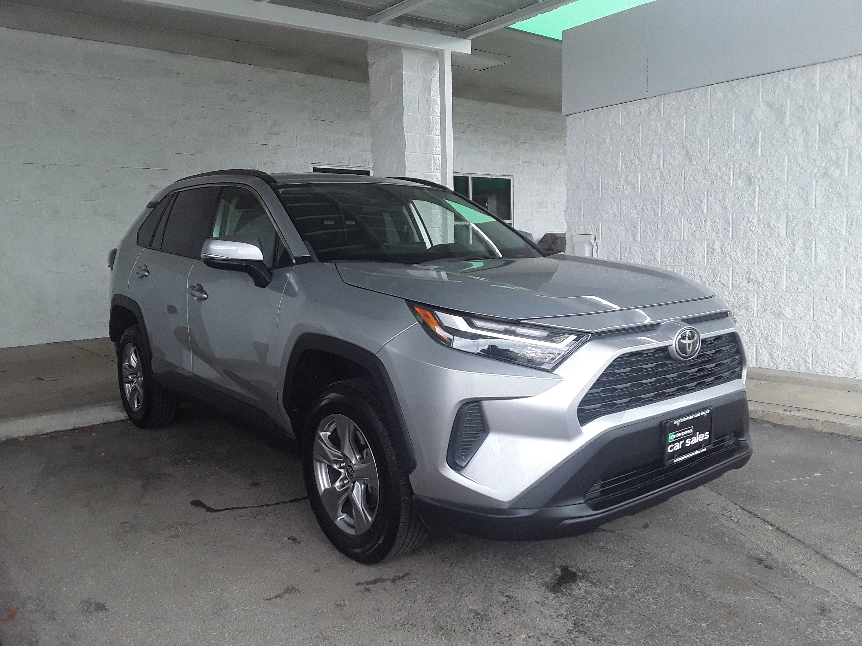2023 Toyota RAV4 XLE FWD