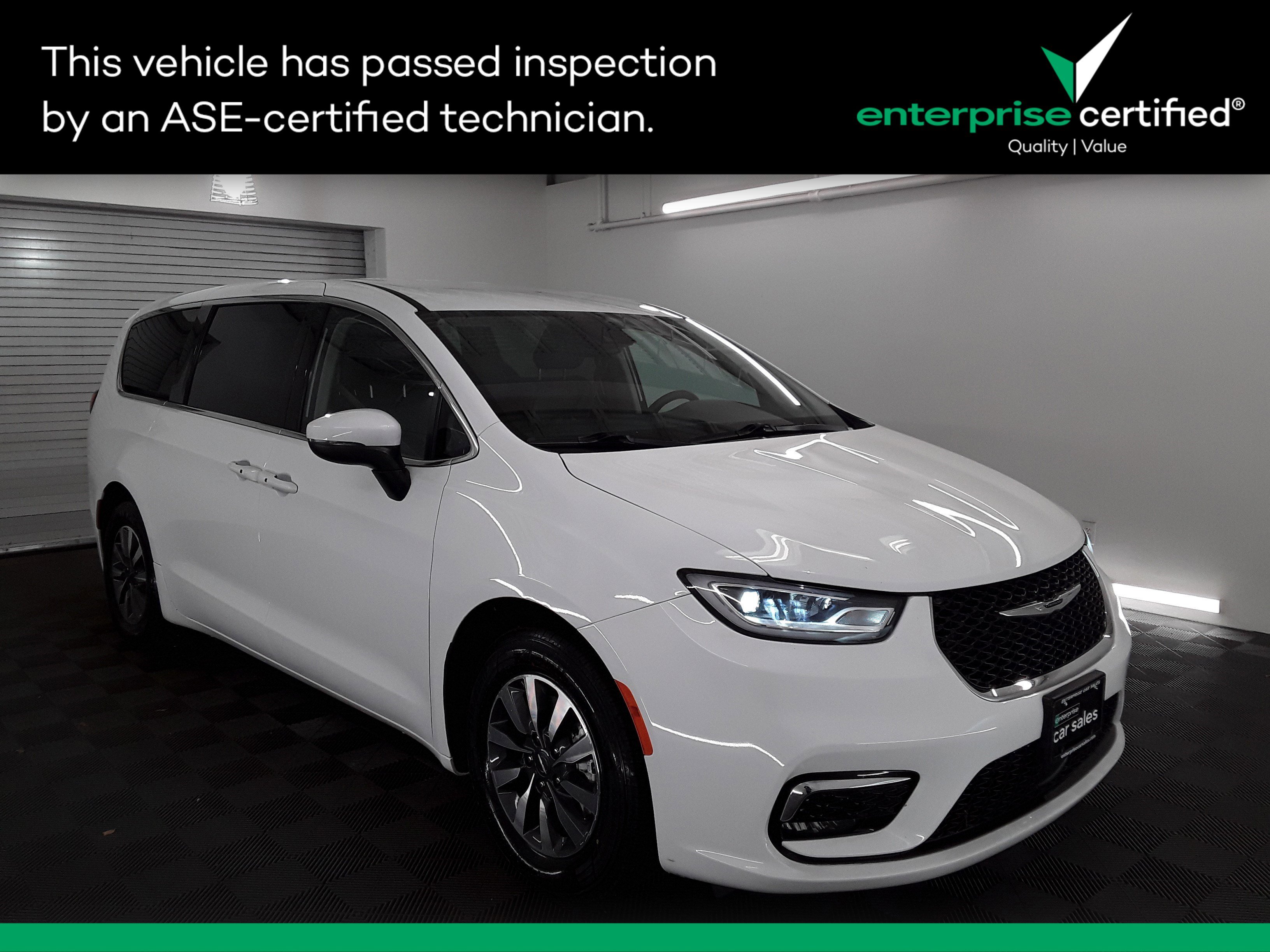 2023 Chrysler Pacifica Hybrid Touring L FWD