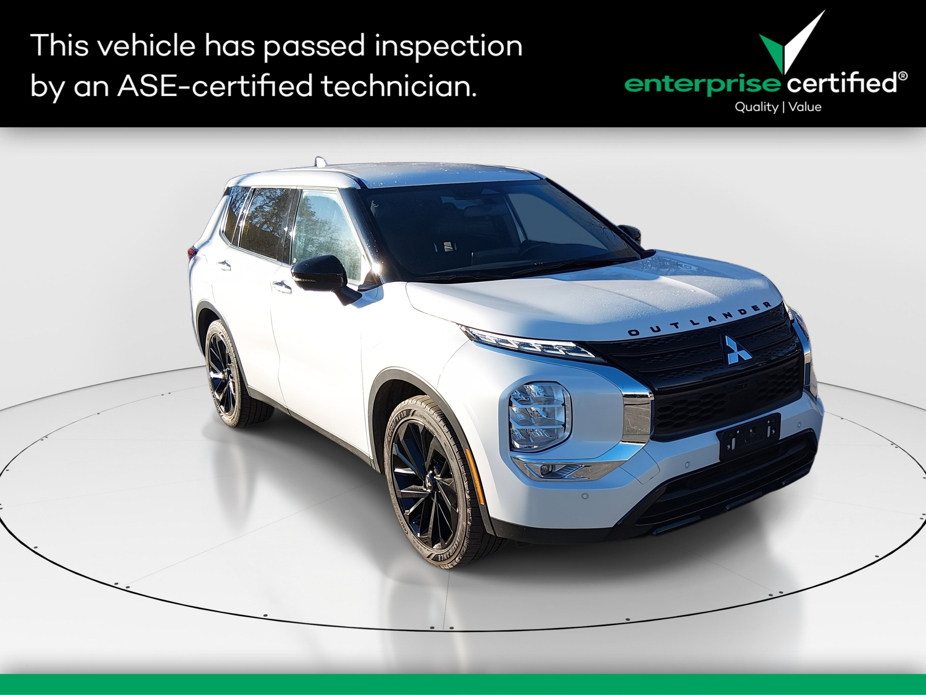 2024 Mitsubishi Outlander SEL Black Edition's photo