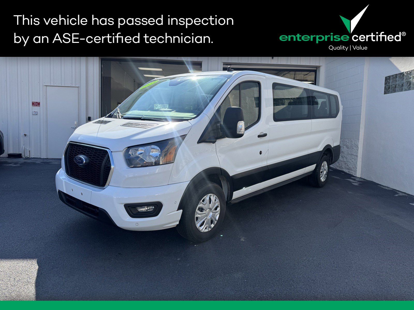 2023 Ford Transit Passenger Wagon T-350 148